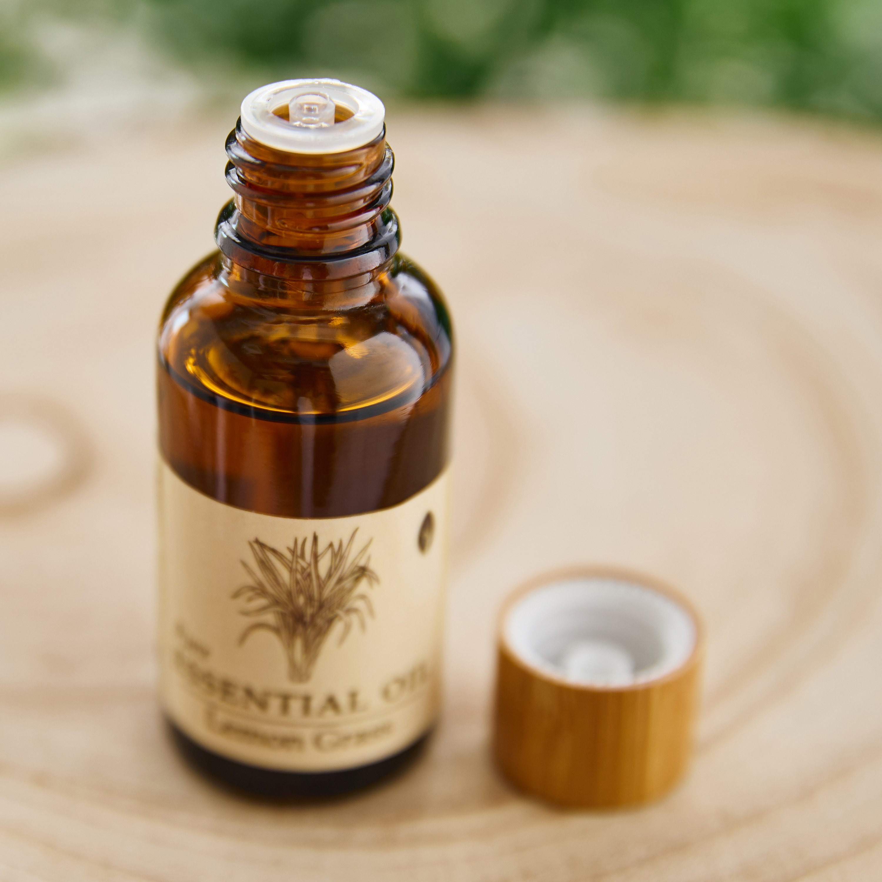 Seyna Lemongrass Aroma Oil - 30 ml-hbxhomeware-hbxdecorandfurnishings-image-2