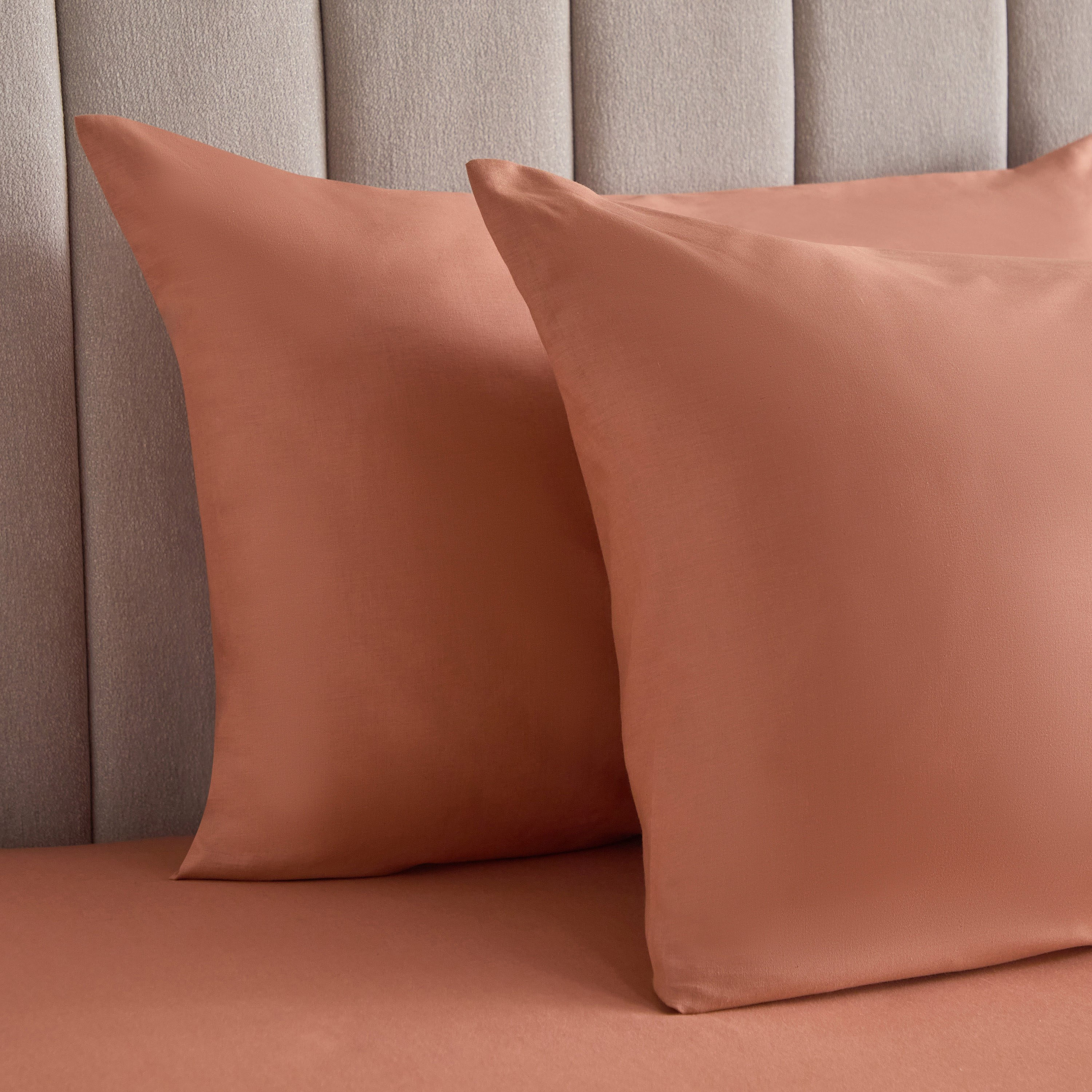 طقم غطاء وسادة بولي قطن قطعتين من بريستول - 50x75 سم-hbxhomeware-hbxbedroom-image-3