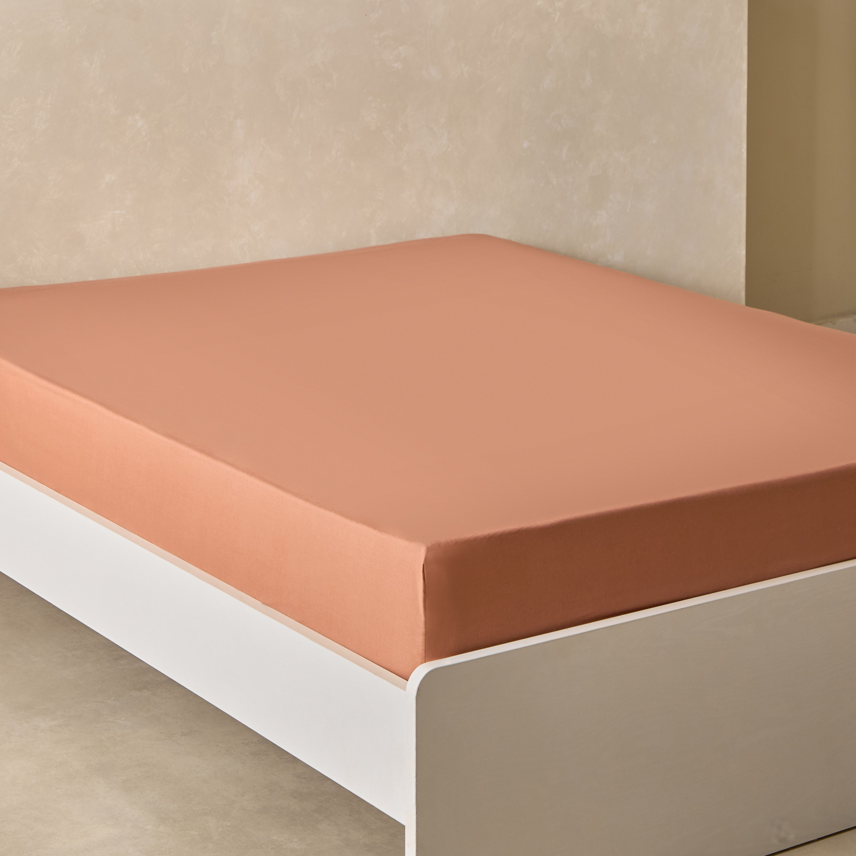 Bristol Polycotton Double Fitted Sheet - 140x200+25 cm-hbxhomeware-hbxbedroom-image-1