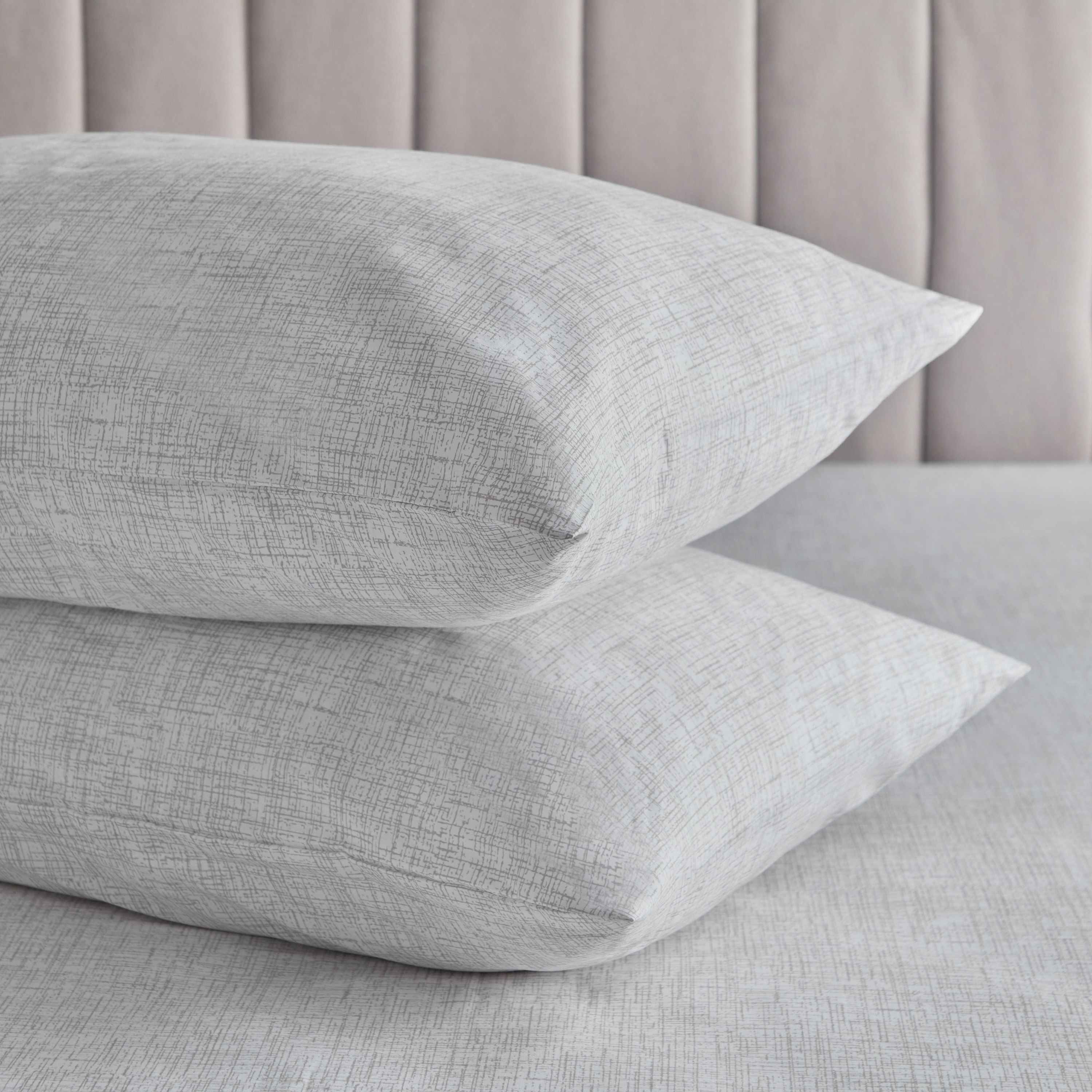 طقم غطاء وسادة بولي قطن قطعتين باري من ألبانيا - 50x75 سم-hbxhomeware-hbxbedroom-image-4