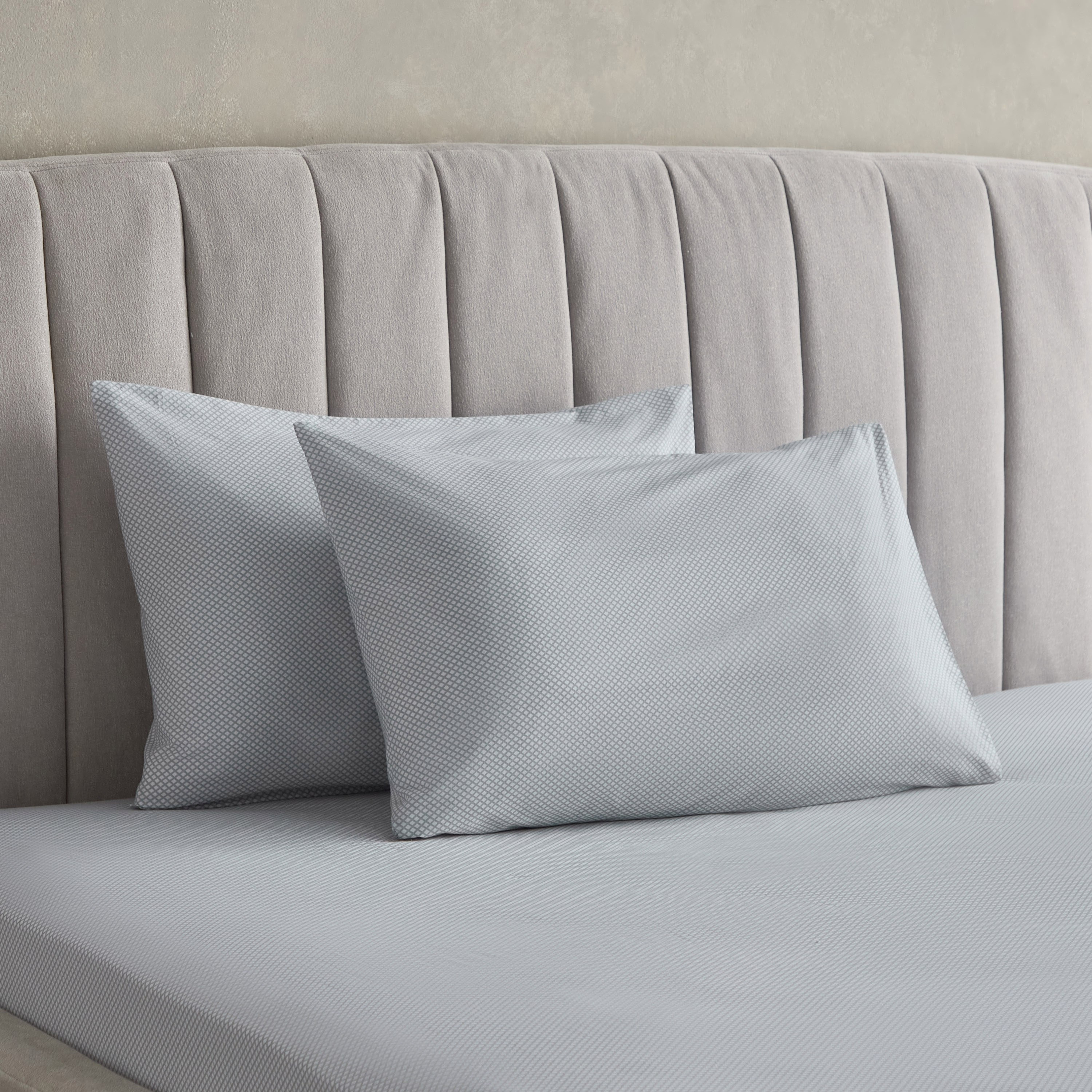 طقم غطاء وسادة بولي قطن قطعتين جينوا من ألبانيا - 50x75 سم-hbxhomeware-hbxbedroom-image-1