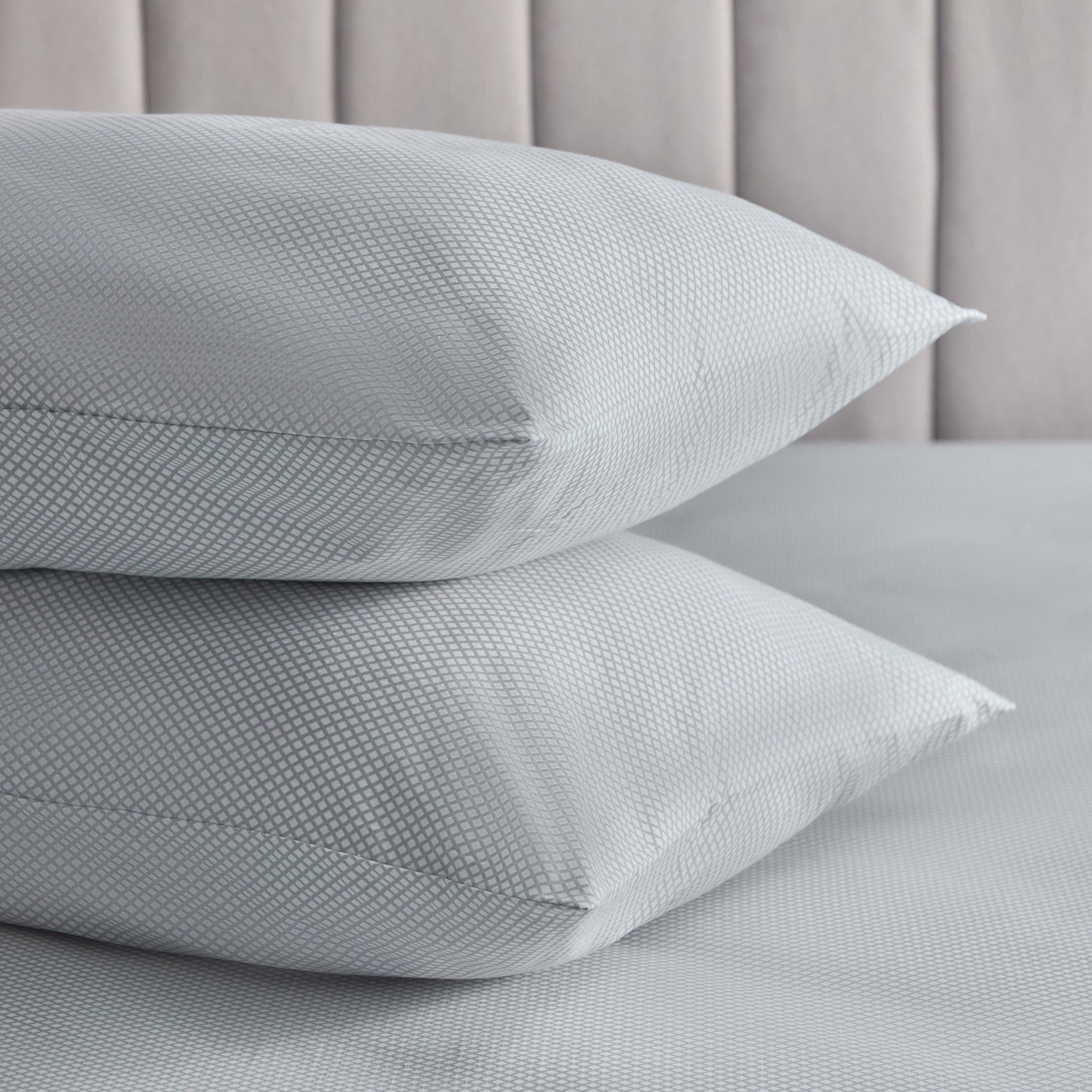 طقم غطاء وسادة بولي قطن قطعتين جينوا من ألبانيا - 50x75 سم-hbxhomeware-hbxbedroom-image-4