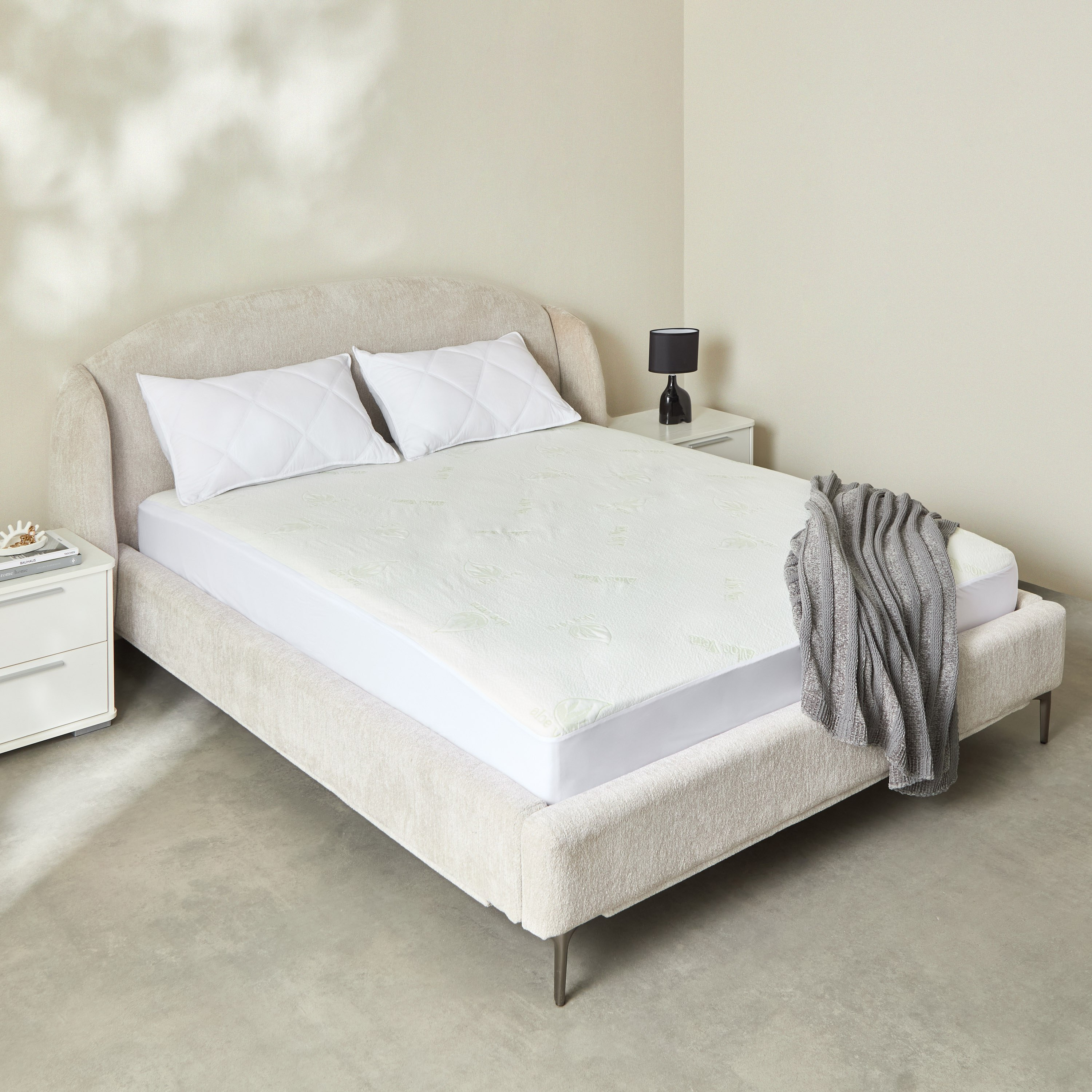 واقي مرتبة كوين مقاوم للماء -ألوفيرا - 150x200+33 سم-hbxhomeware-hbxdecorandfurnishings-image-7
