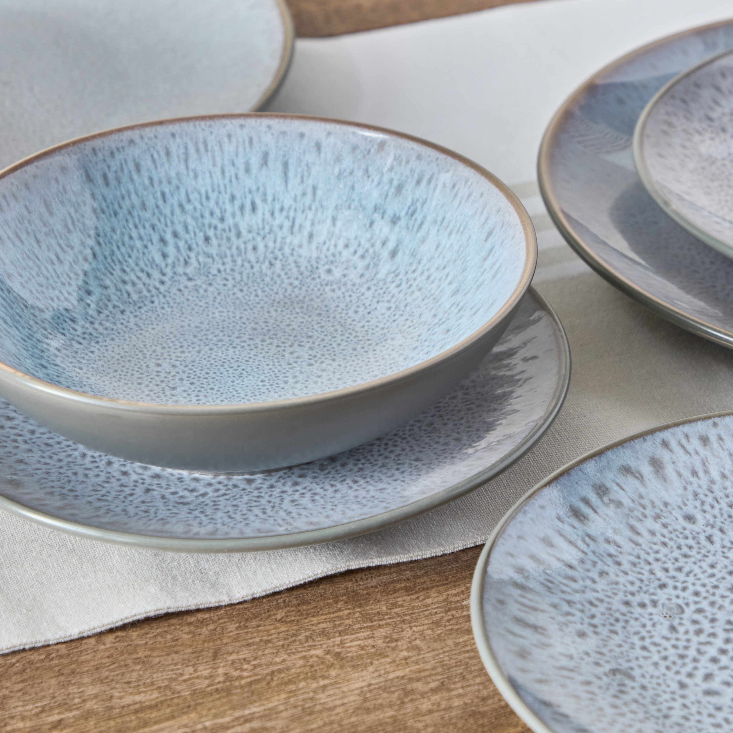 طقم عشاء 12 قطعة من الخزف الحجري من ساج - 4 أشخاص-hbxhomeware-hbxkitchen-image-4