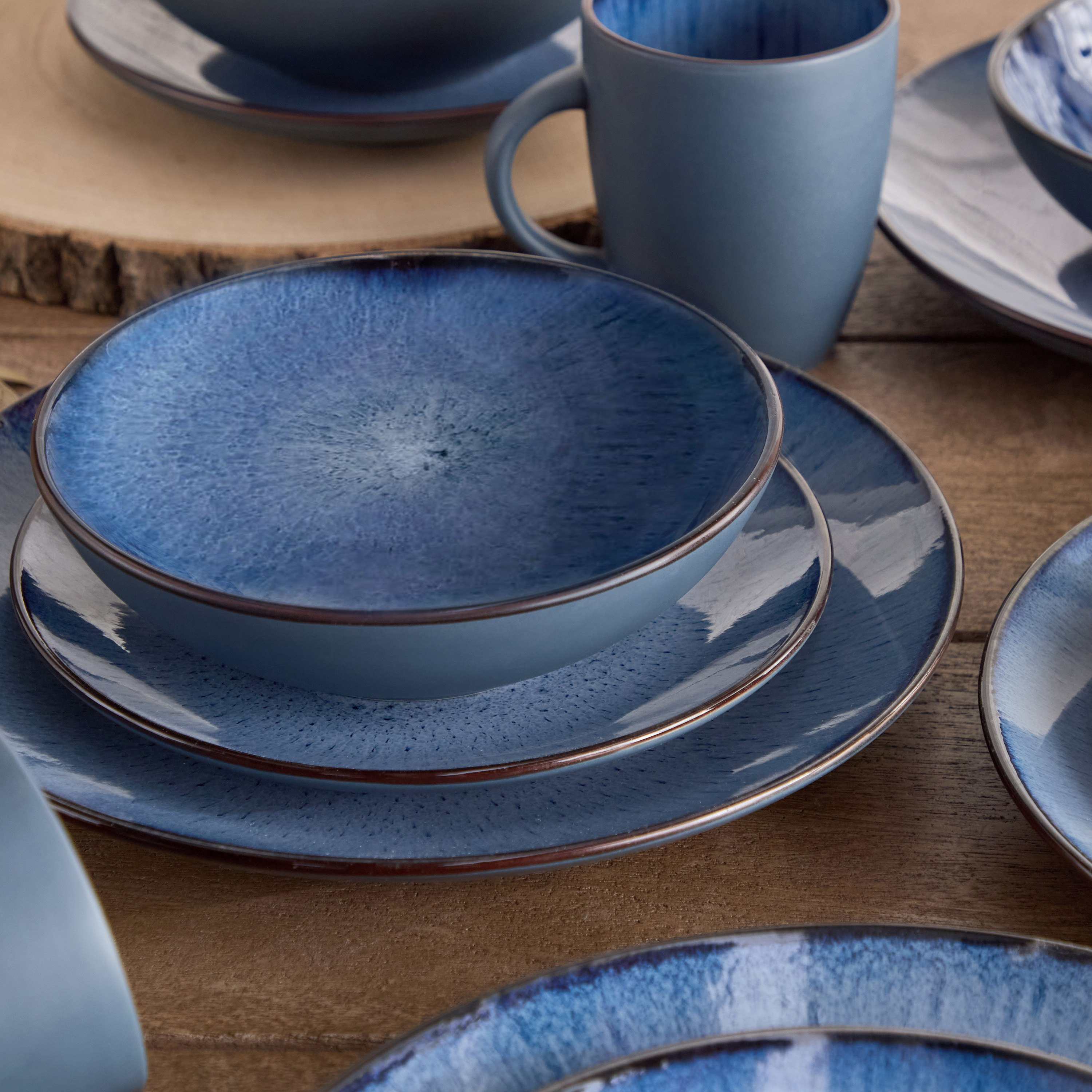 طقم عشاء 16 قطعة من الخزف الحجري من هيران - 4 أشخاص-hbxhomeware-hbxkitchen-image-4