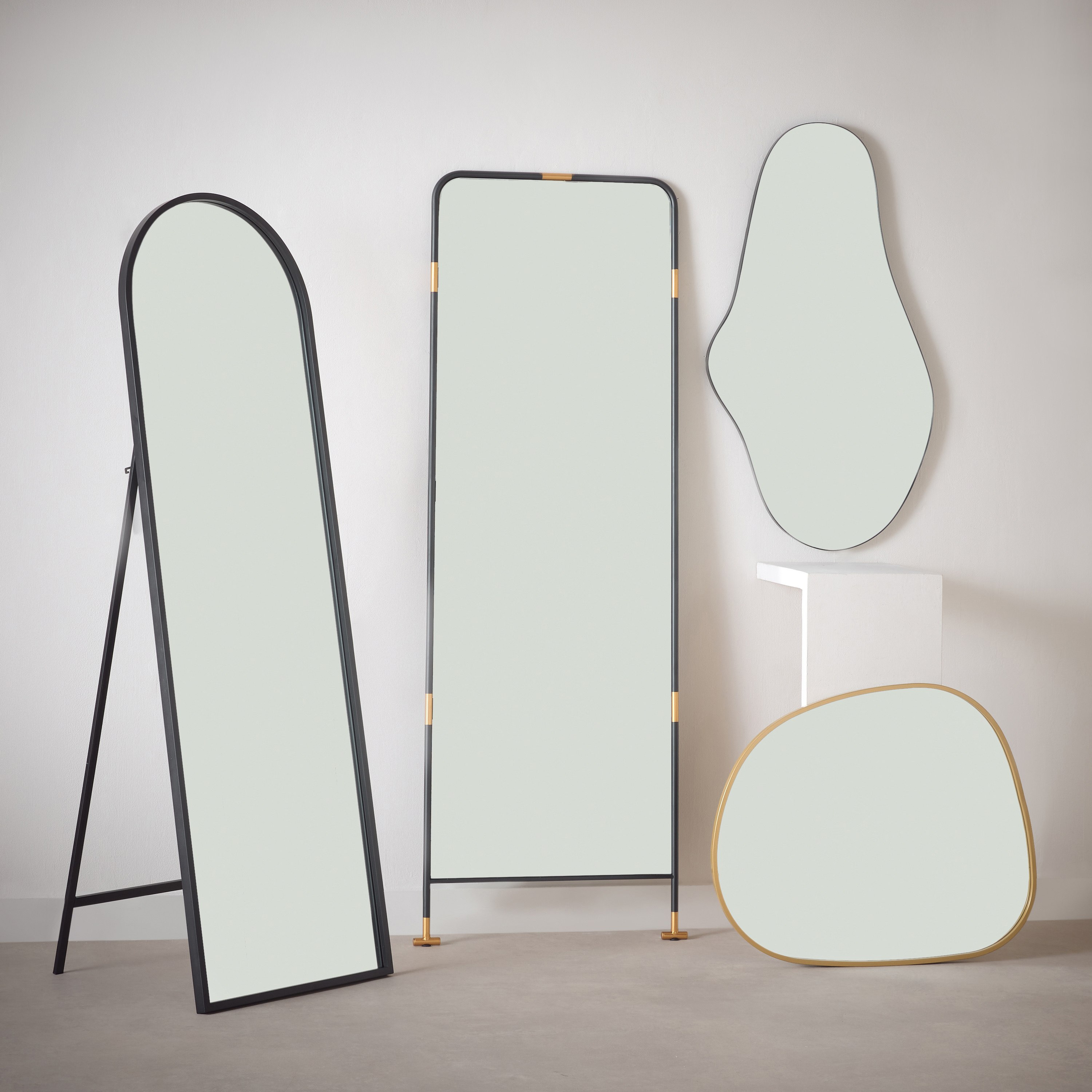 مرآة بإطار معدن من إينيز - 52x96 سم-PROMO_HB_AE_B1G1_250925-image-5