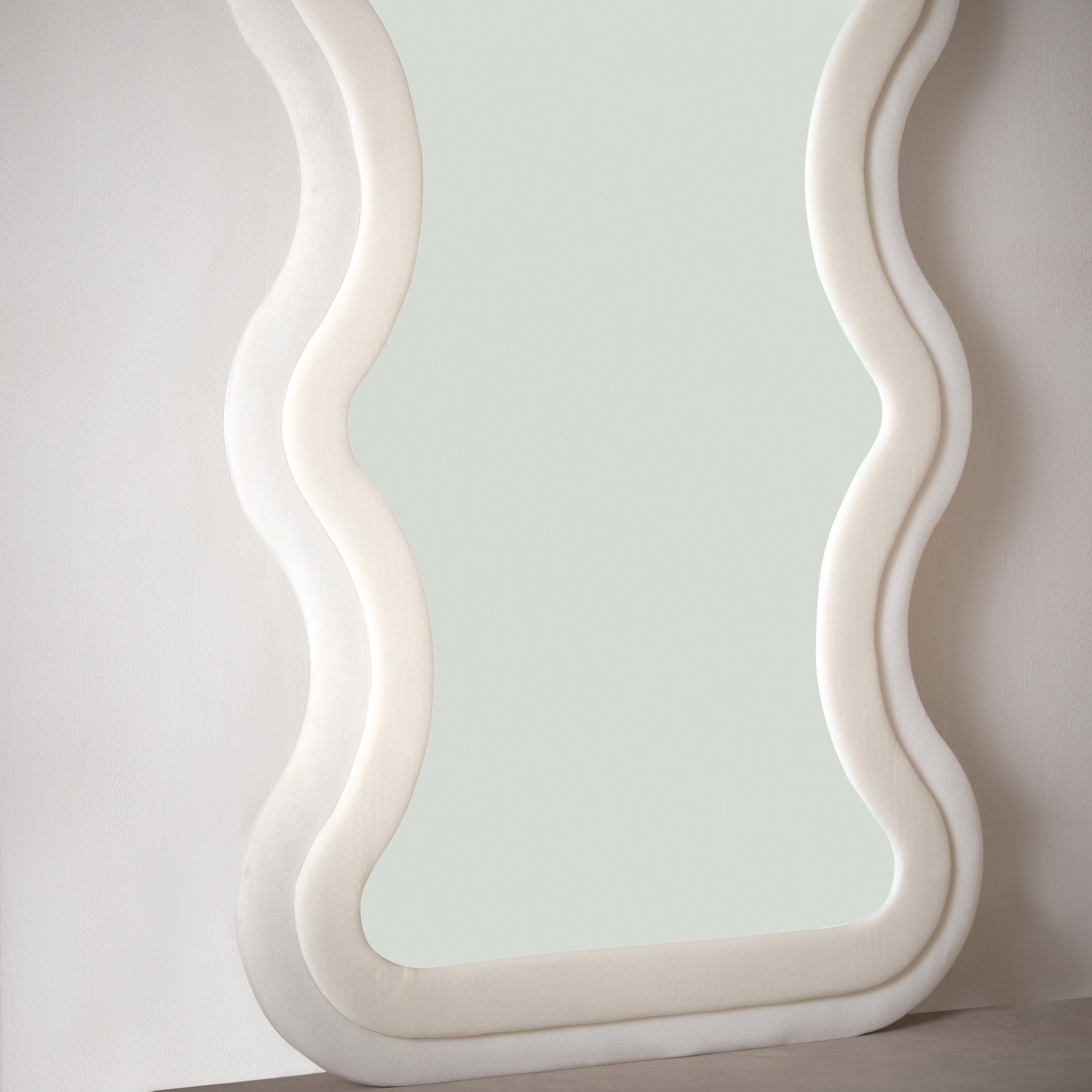 Inez Wavy Boucle Frame Mirror with Velvet Fabric - 60x160 cm-PROMO_HB_AE_B1G1_250925-image-3
