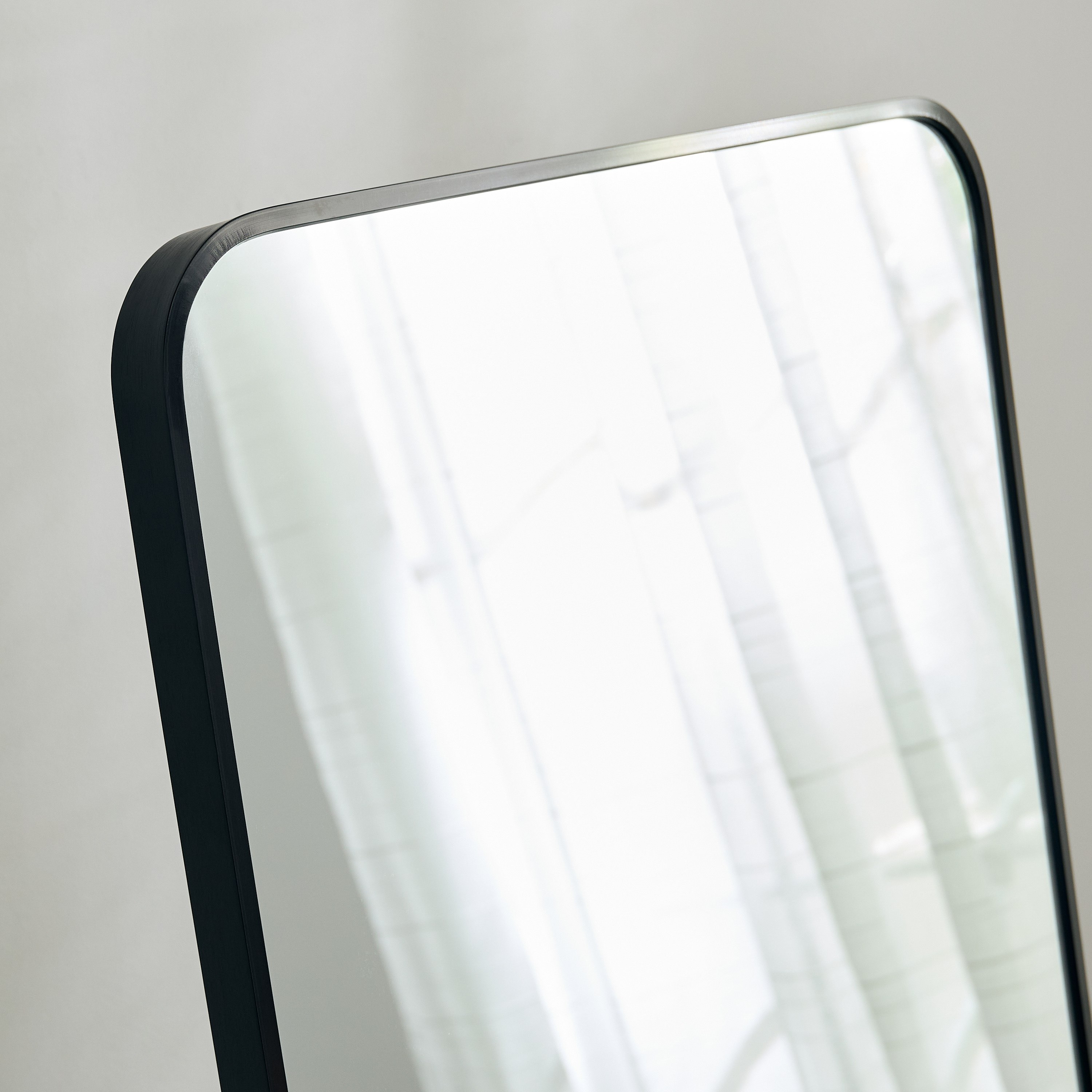 مرآة أرضية فاخرة من الألومنيوم شديد التحمل بتصميم قائم من بروس - 50x170 سم-hbxhomeware-hbxdecorandfurnishings-image-3