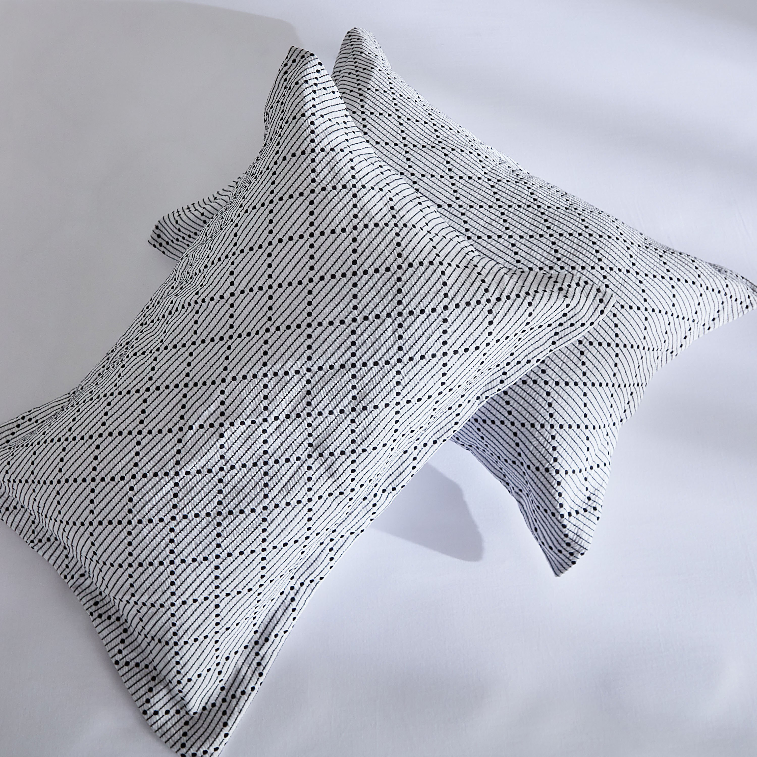 طقم لحاف كينج 5 قطع جاكارد من بريسم دايموند - 220x240 سم -hbxhomeware-hbxbedroom-image-5