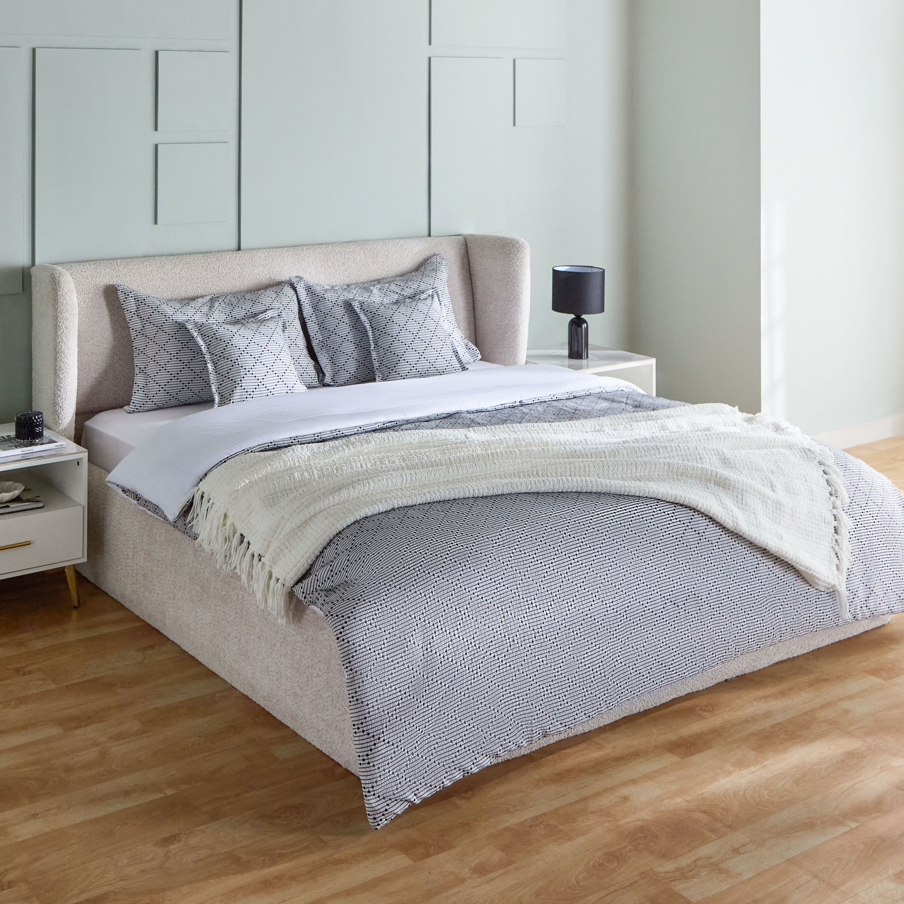 طقم لحاف كينج 5 قطع جاكارد من بريسم دايموند - 220x240 سم -hbxhomeware-hbxbedroom-image-8