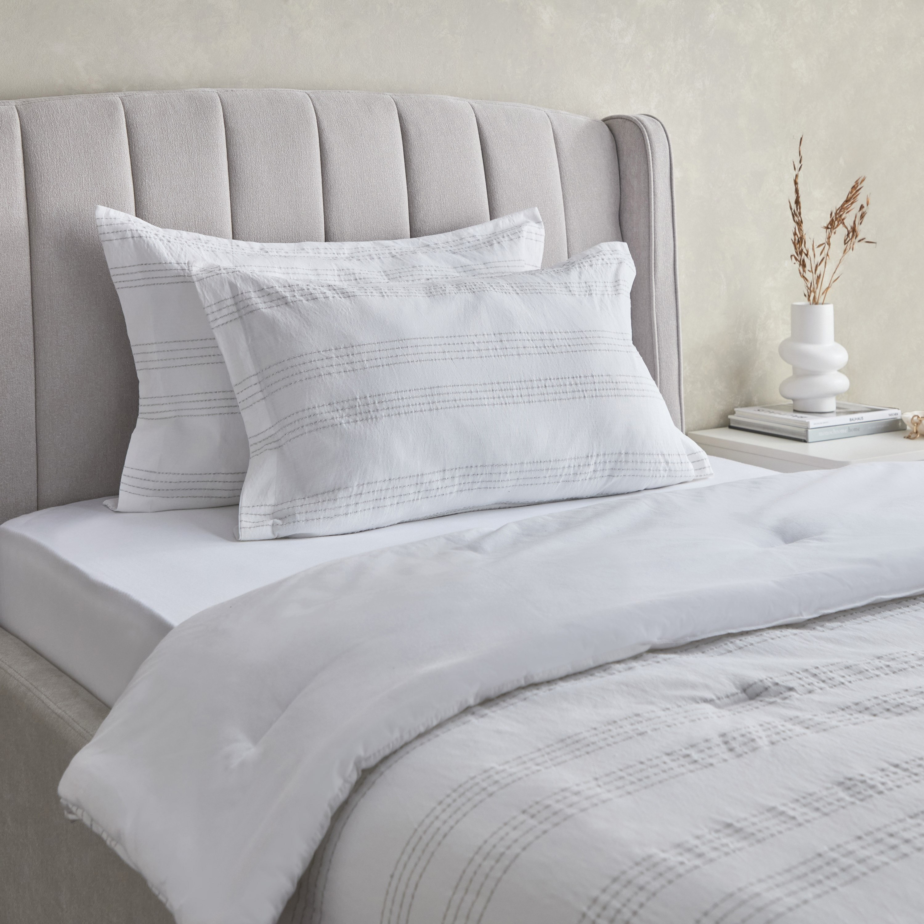 طقم لحاف زوجي مقلّم 3 قطع من سليت - 160x220 سم-hbxhomeware-hbxbedroom-image-1