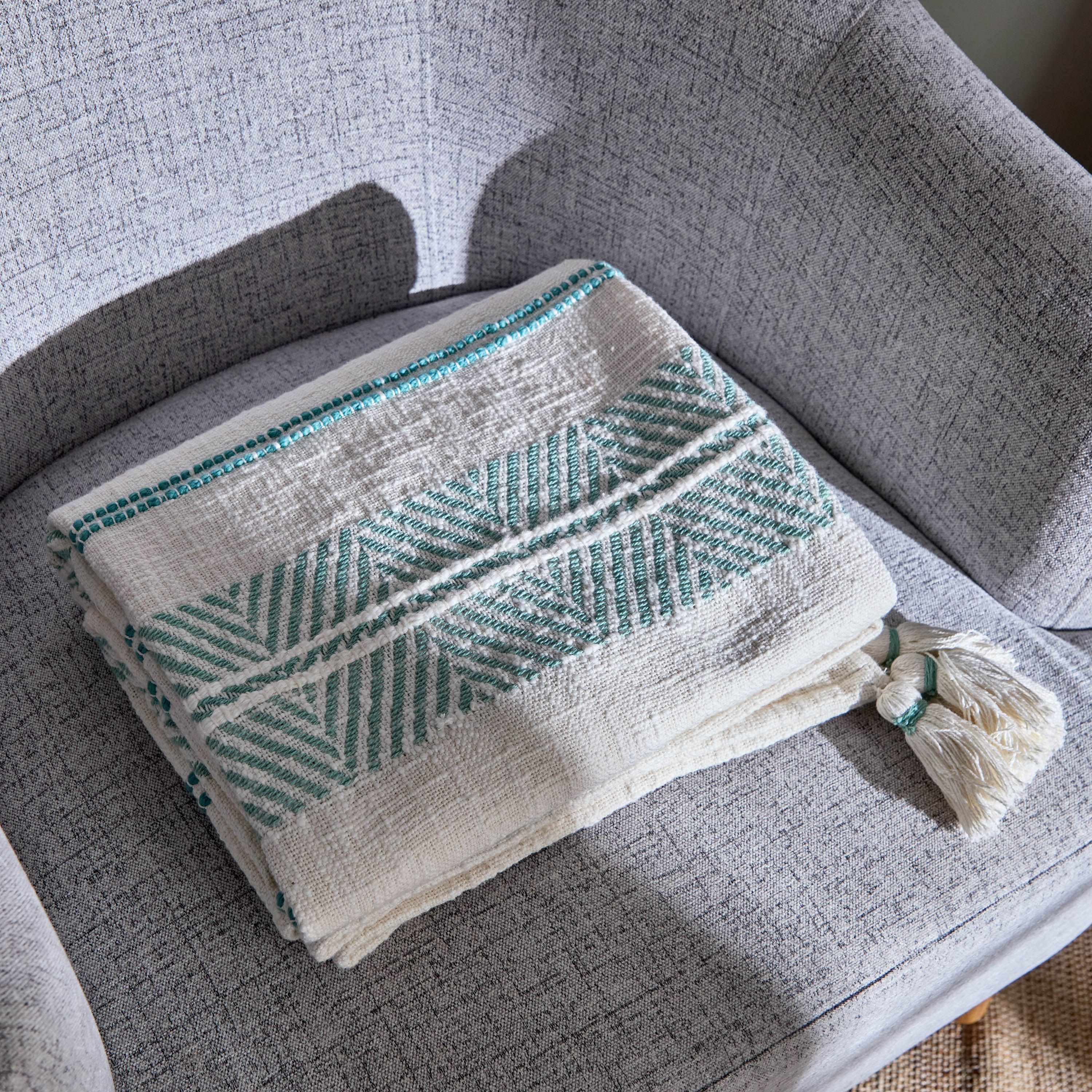 بطانية خفيفة منسوجة مخططة من كانكون - 130x170 سم-hbxhomeware-hbxbedroom-image-4