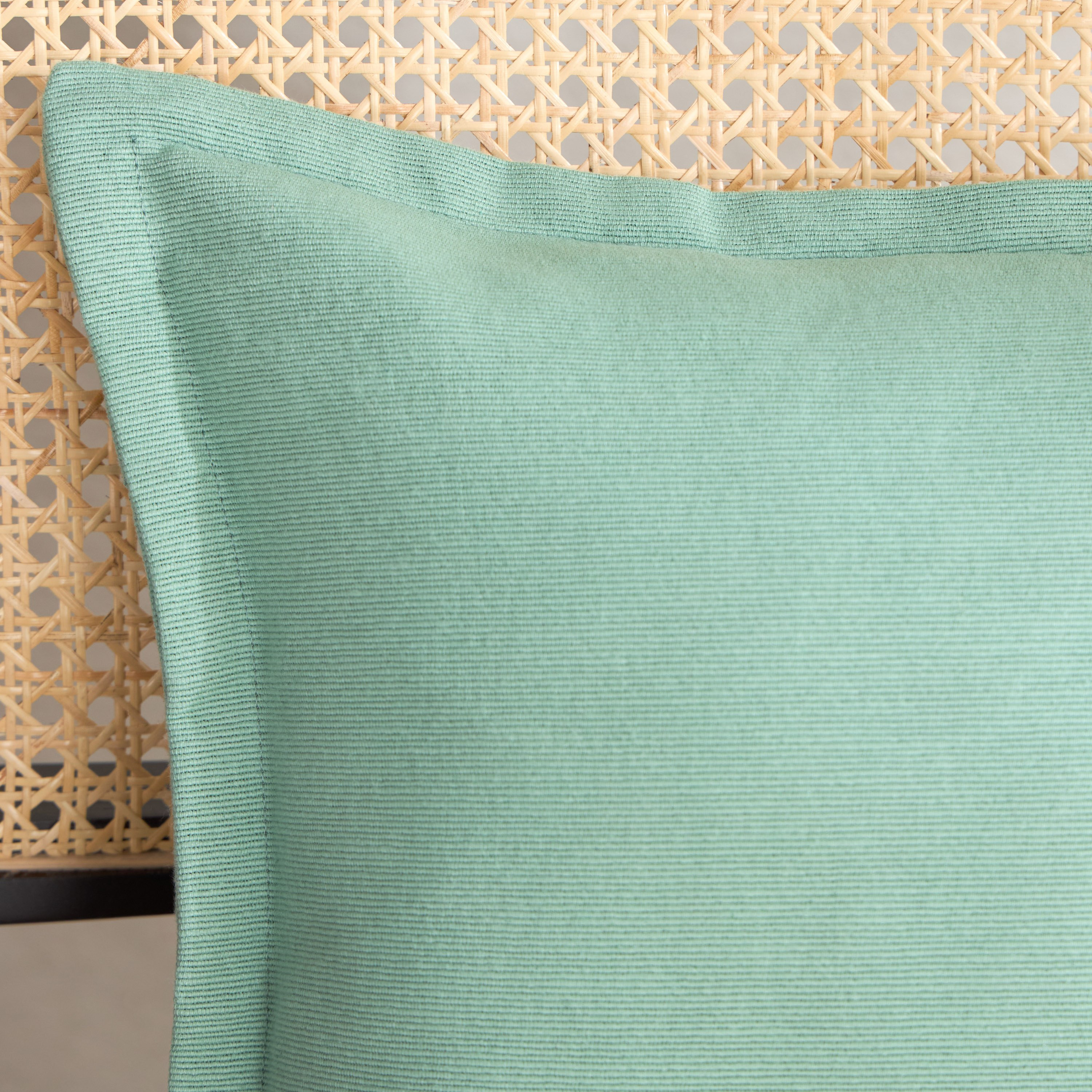 غطاء وسادة سادة مضلع من أتلانتا إزرا - 40x40 سم-hbxhomeware-hbxbedroom-image-2