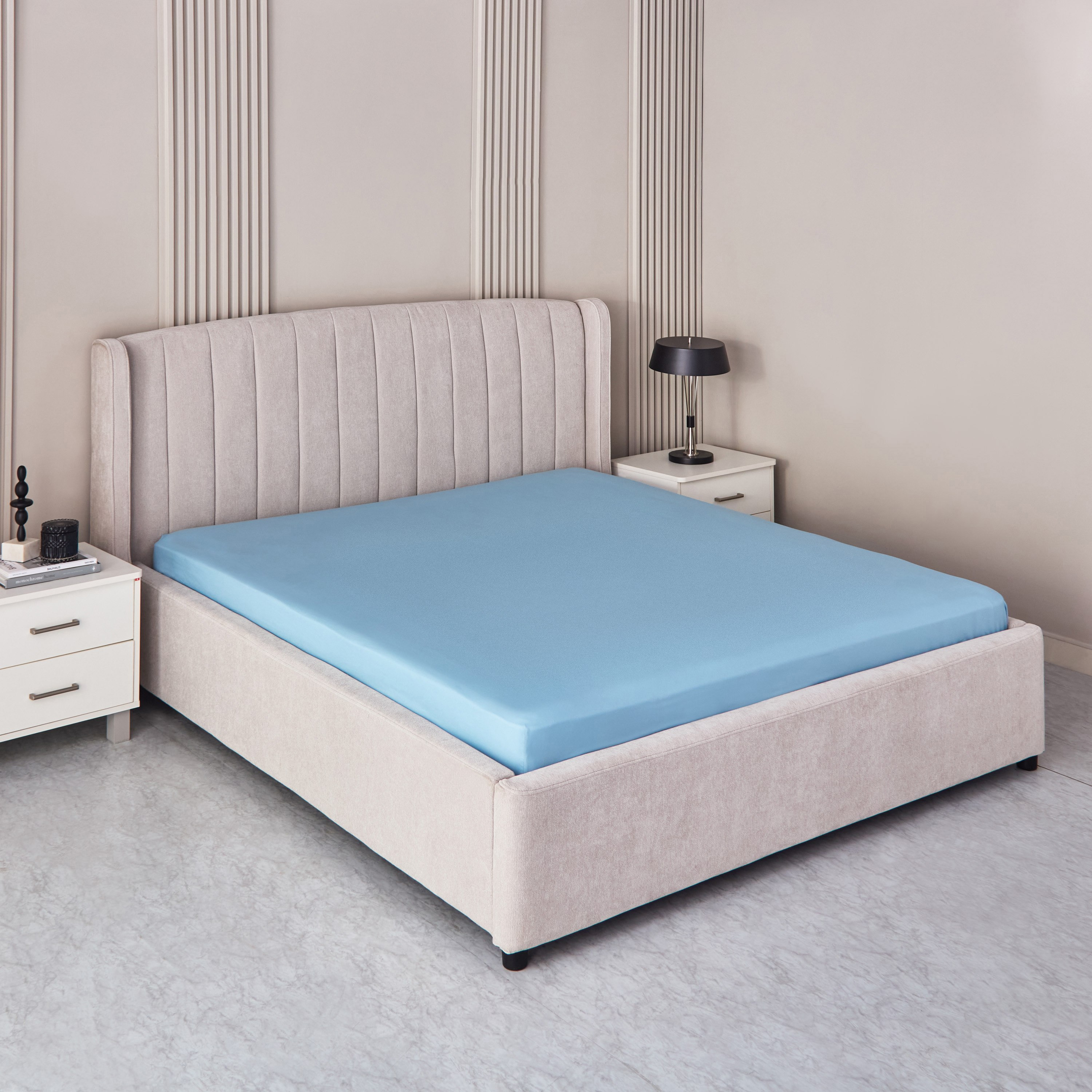 Derby Solid Microfiber Double Fitted Sheet - 140x200+25 cm-hbxhomeware-hbxbedroom-image-1