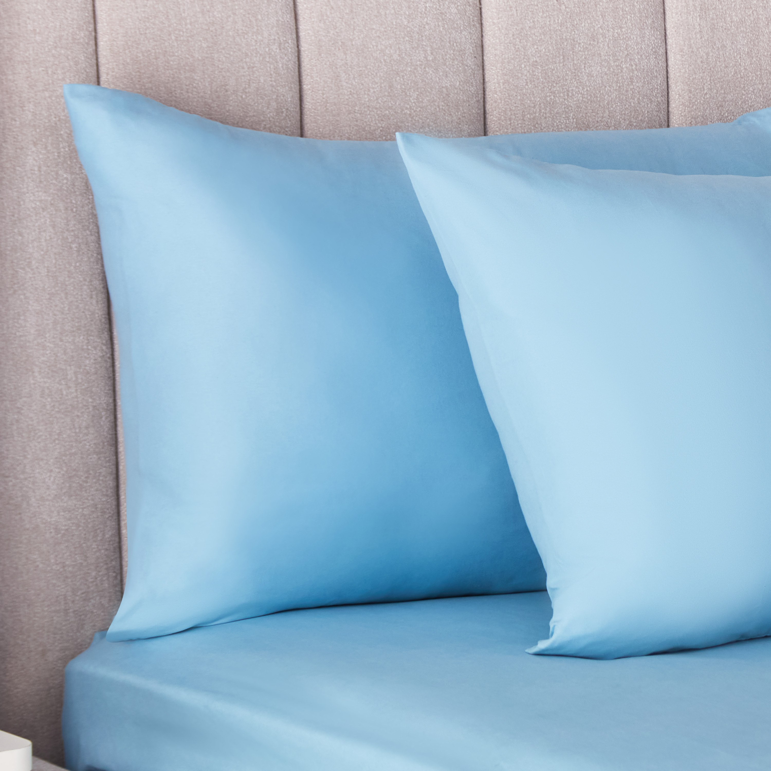 طقم أغطية وسائد سادة من الألياف الدقيقة قطعتين من ديربي - 45x70 سم-hbxhomeware-hbxbedroom-image-3