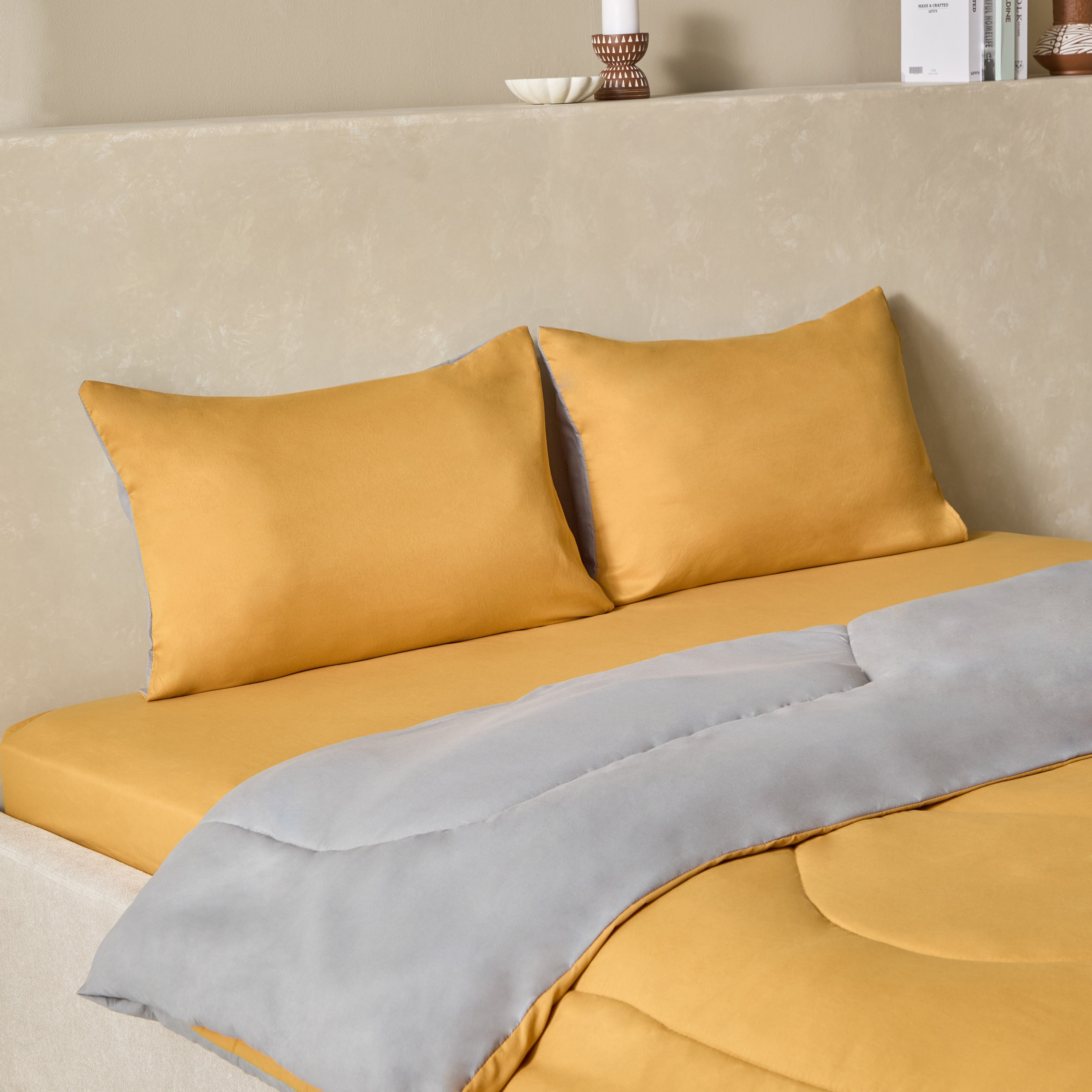 Derby 3-Piece Reversible Microfiber Queen Comforter Set - 200x230 cm-hbxhomeware-hbxbedroom-image-1