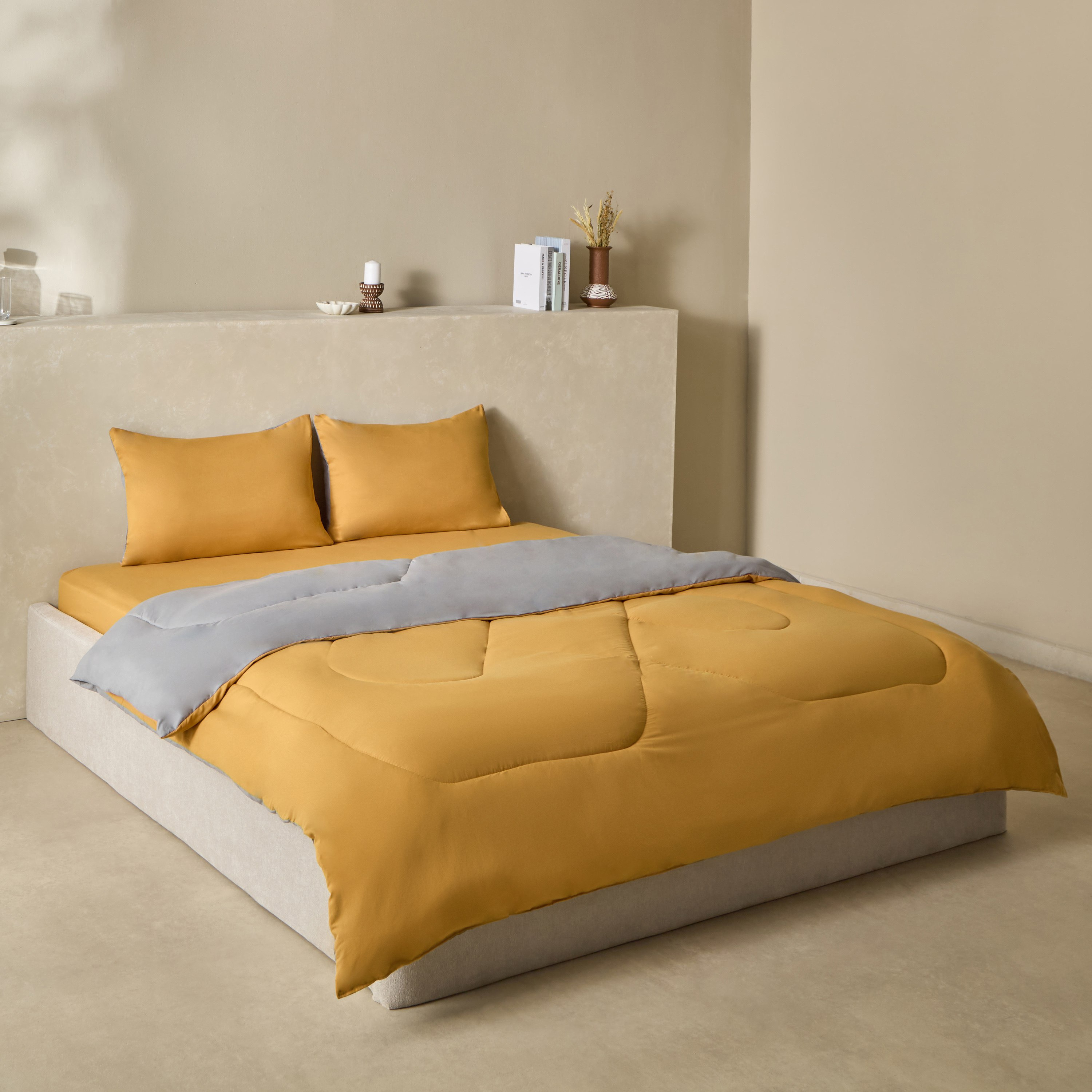 Derby 3-Piece Reversible Microfiber Queen Comforter Set - 200x230 cm-hbxhomeware-hbxbedroom-image-2