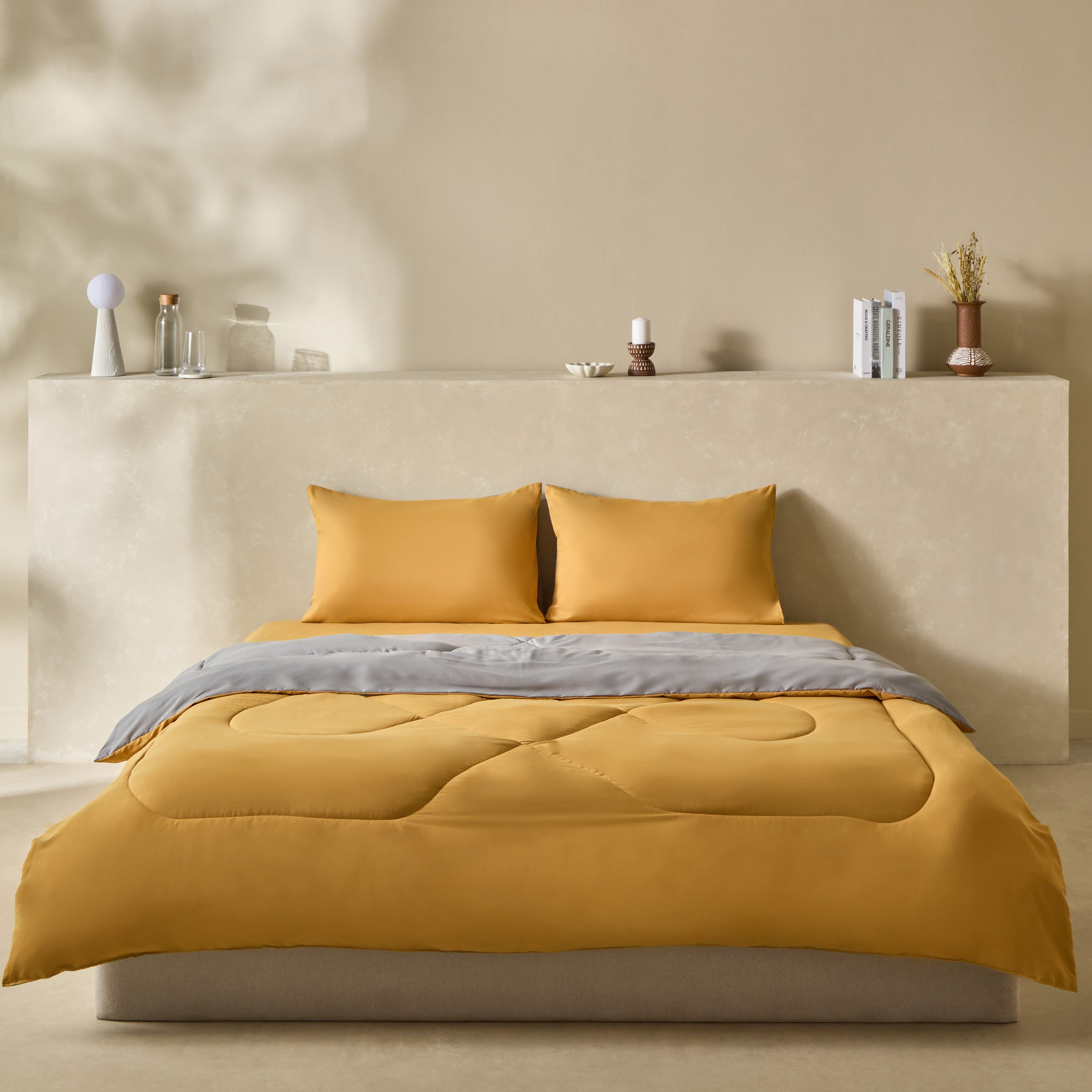 Derby 3-Piece Reversible Microfiber Queen Comforter Set - 200x230 cm-hbxhomeware-hbxbedroom-image-3