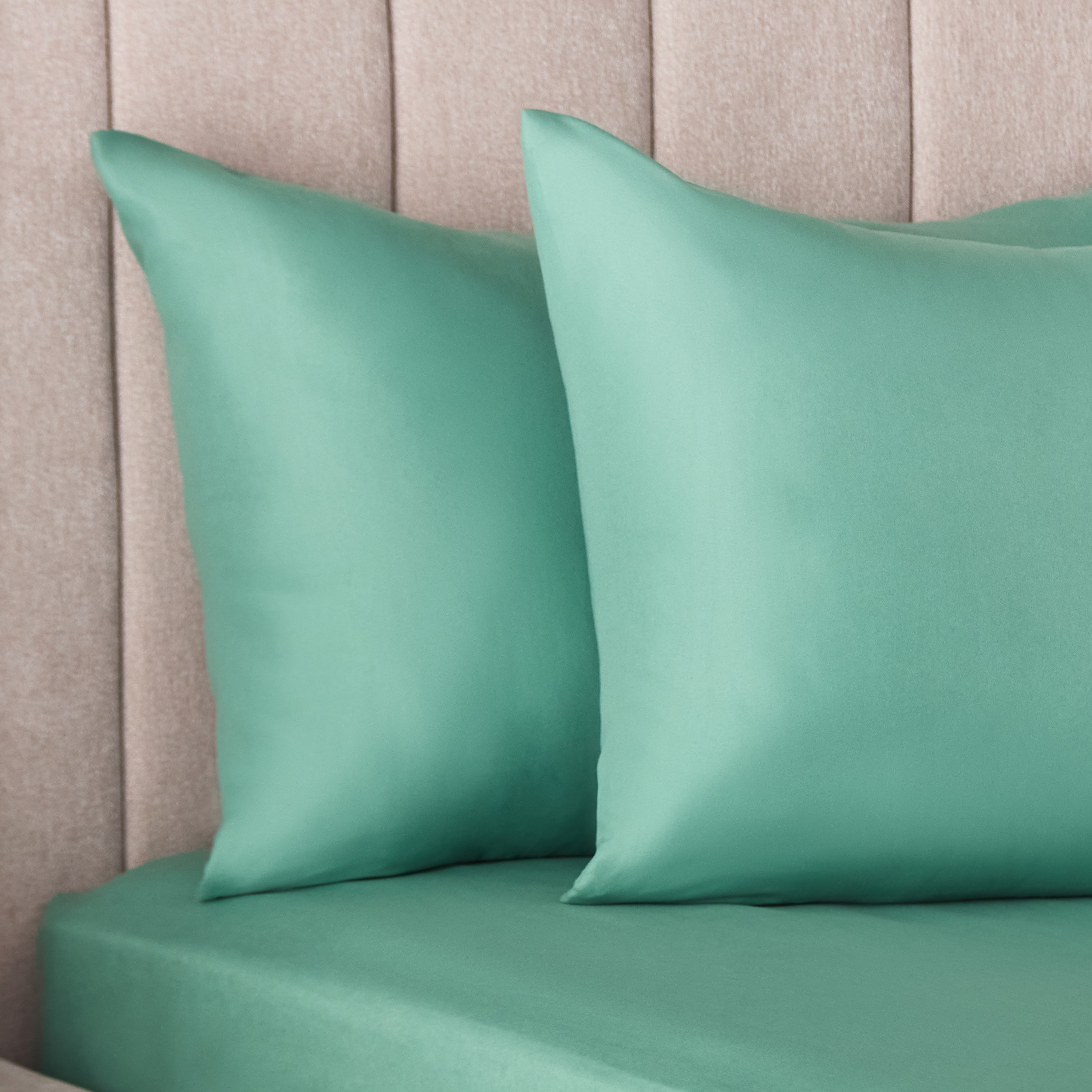 Derby 2-Piece Solid Microfibre Pillowcase Set - 45x70 cm-hbxhomeware-hbxbedroom-image-3