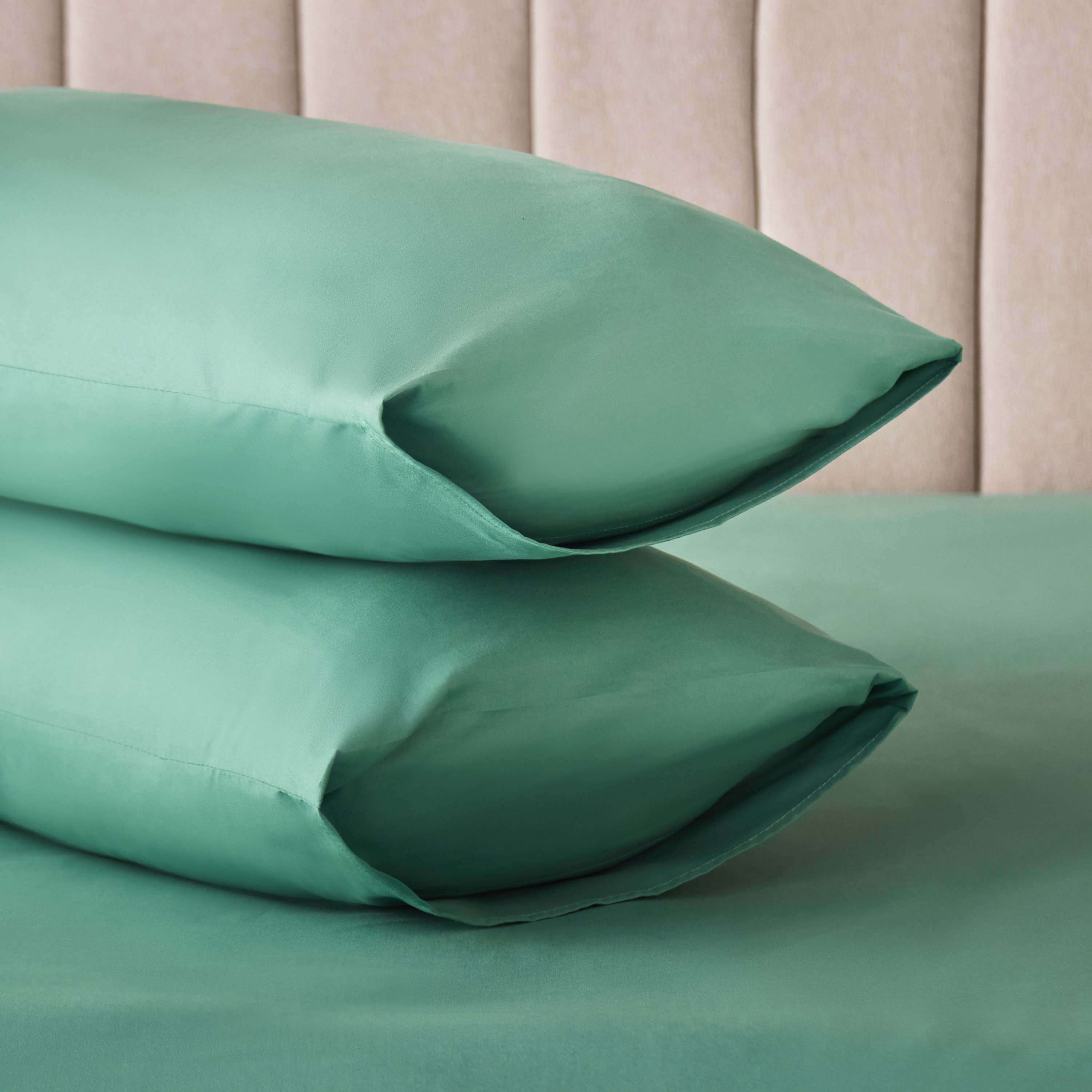 Derby 2-Piece Solid Microfibre Pillowcase Set - 45x70 cm-hbxhomeware-hbxbedroom-image-5