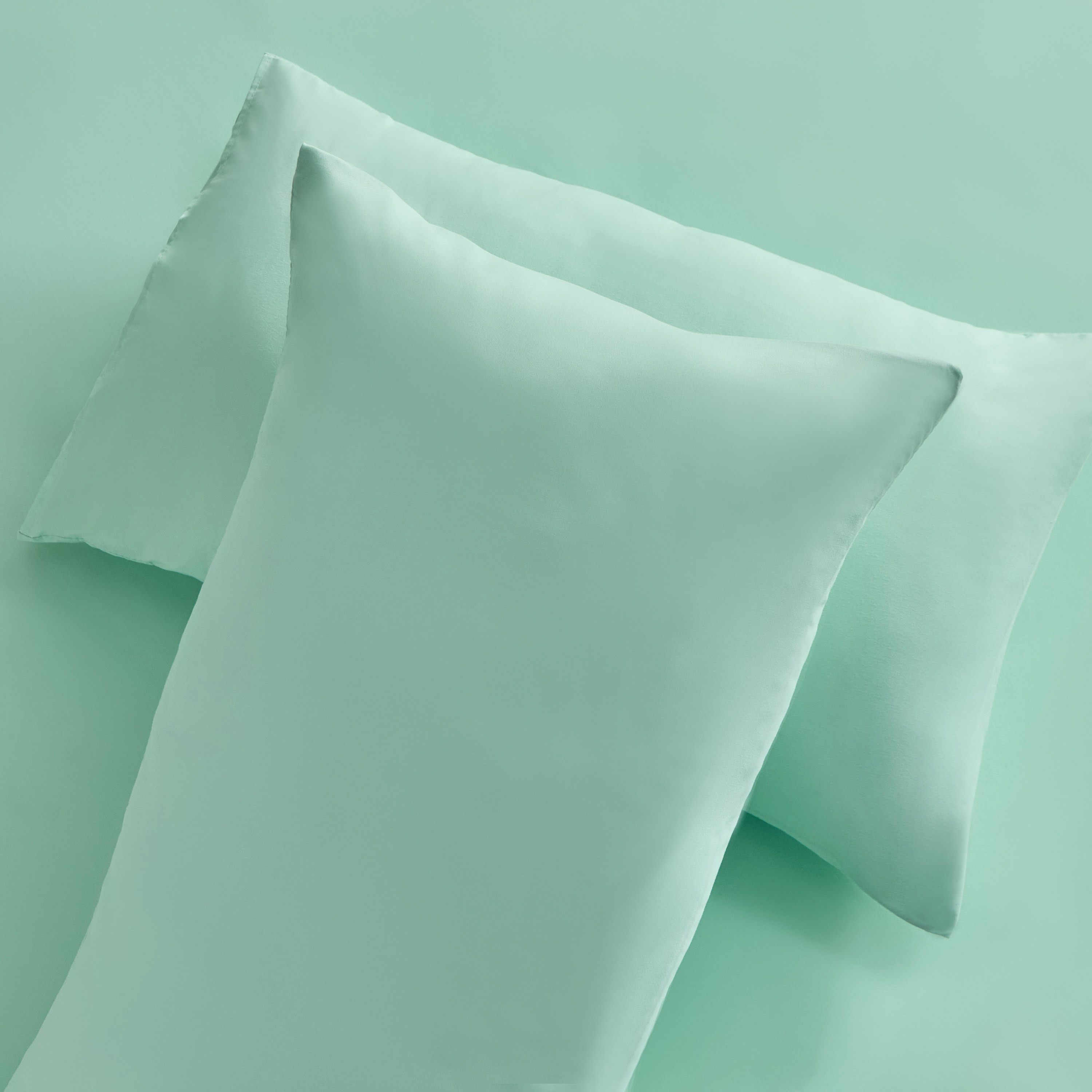 Derby 2-Piece Solid Microfibre Pillowcase Set - 45x70 cm-hbxhomeware-hbxbedroom-image-5