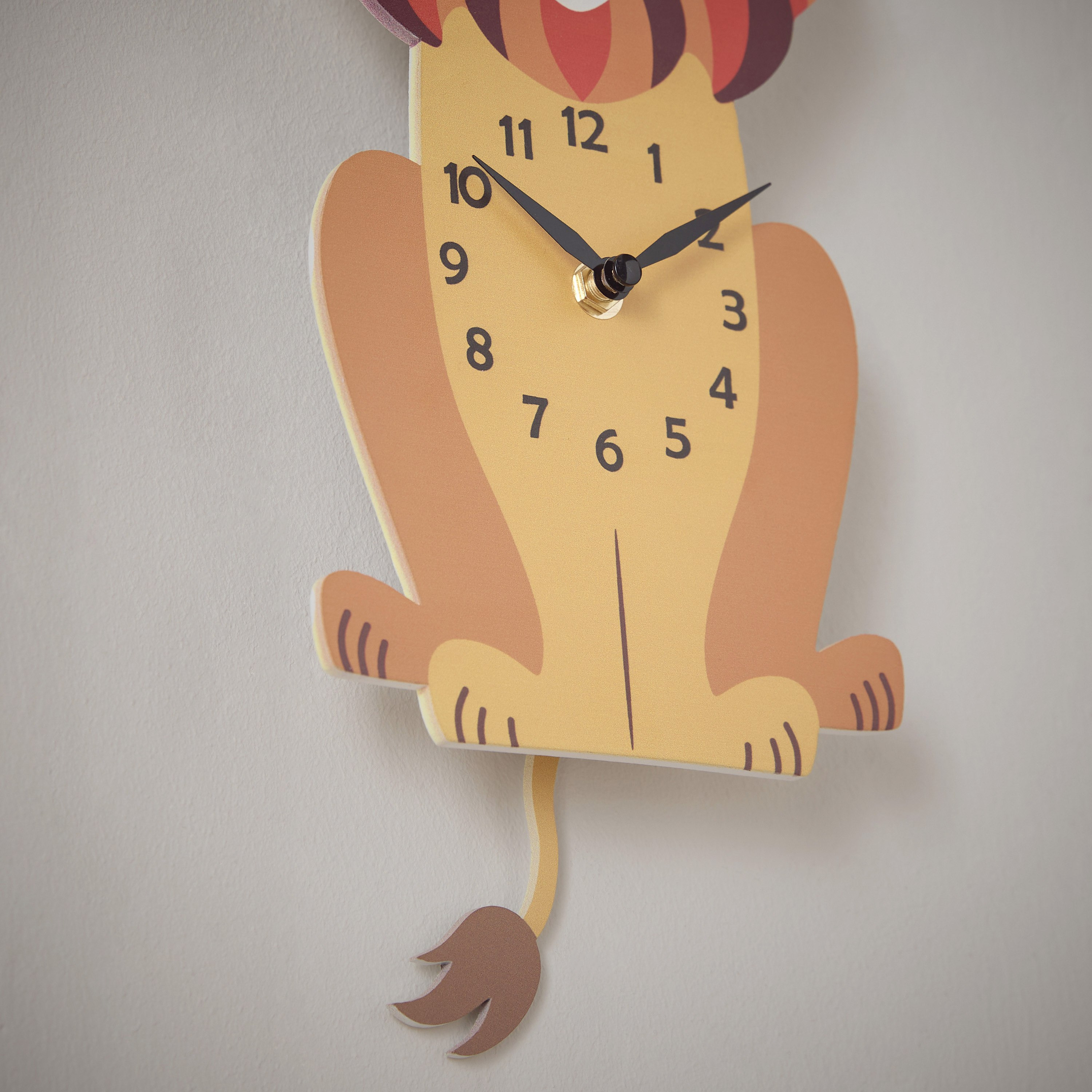 ساعة حائط ليون بينديلوم من بلايلاند - 25.8x36 سم-hbxdecorandfurnishings-homeaccessories-clocks-image-3