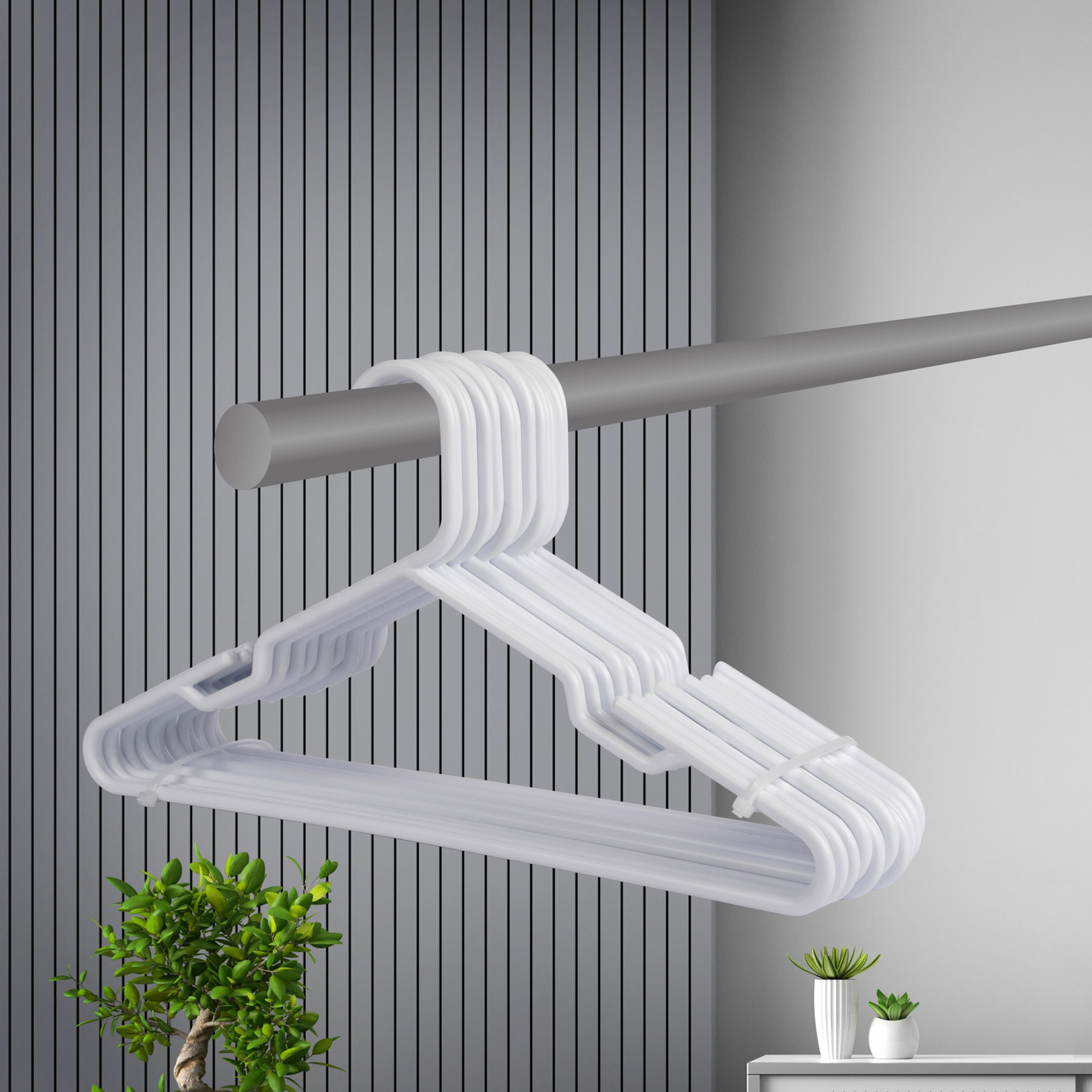 مجموعة علّاقات ملابس لوتس 15 قطعة من أميتي-hbxhomeware-bathandlaundry-clothesdryingracks-image-1