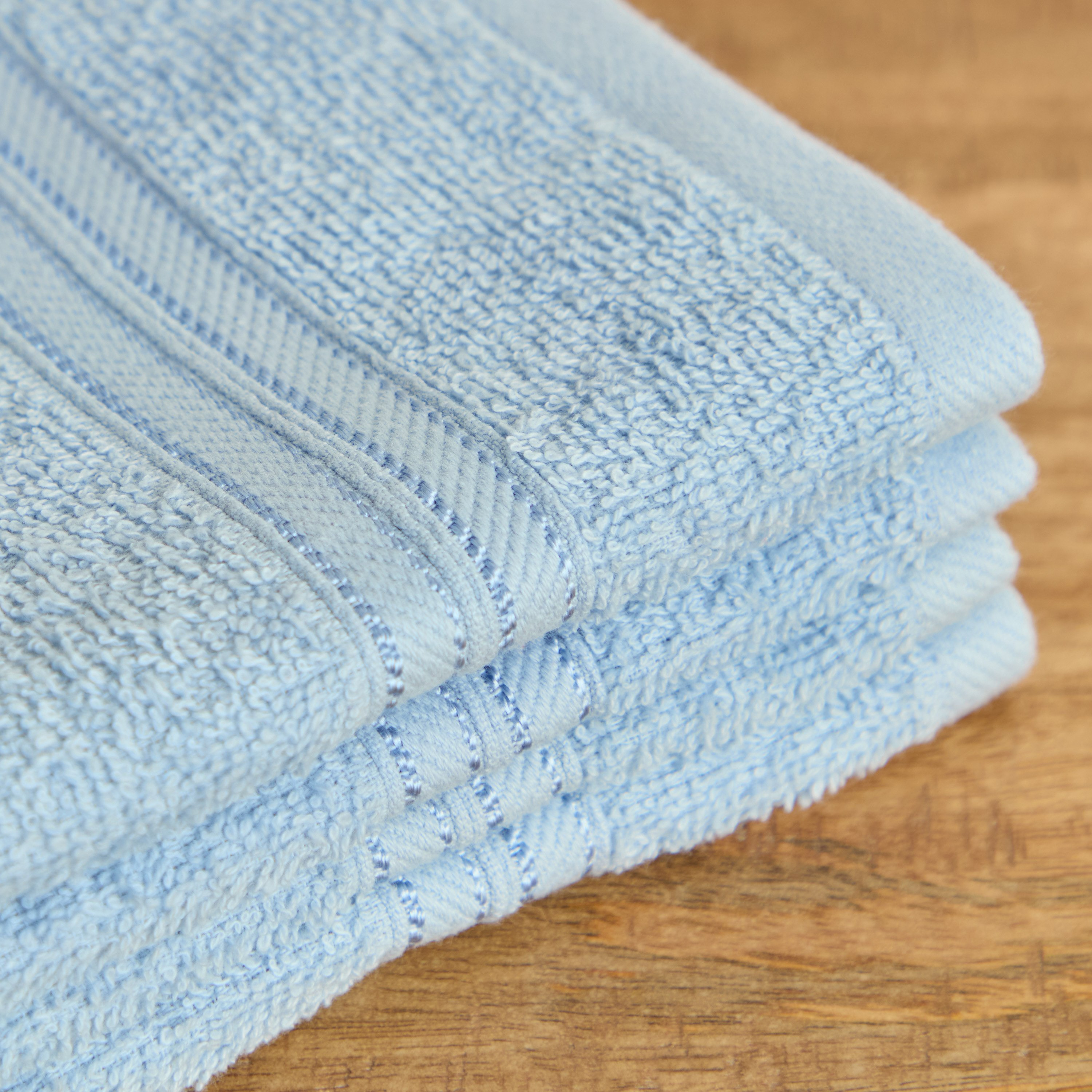 طقم مناشف وجه ممشطة 4 قطع من إسينشال - 30x30 سم-hbxbathroom-bathroomtextiles-image-2