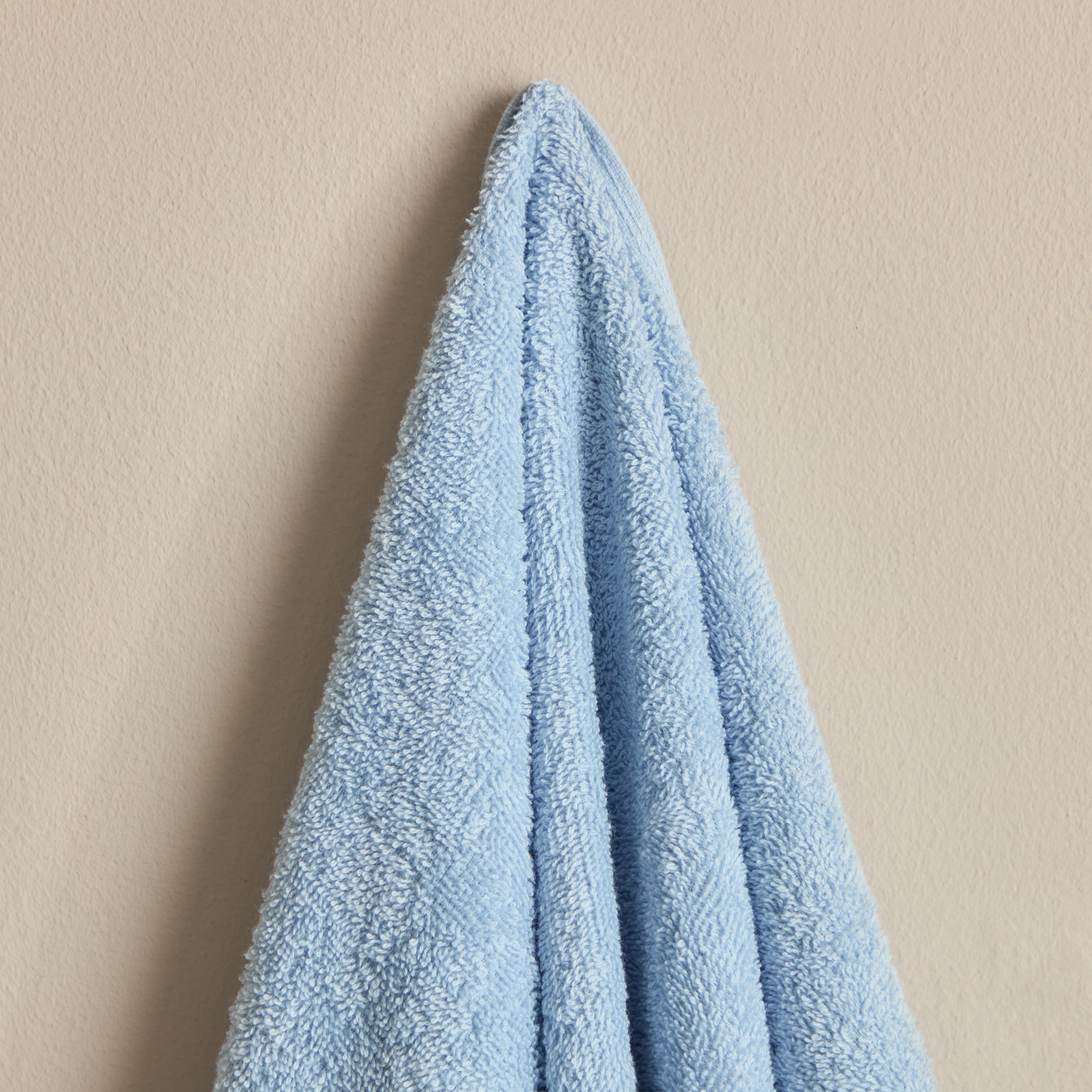 منشفة يد ممشطة من إيسنشيال - 50x90 سم-hbxbathroom-bathroomtextiles-image-2