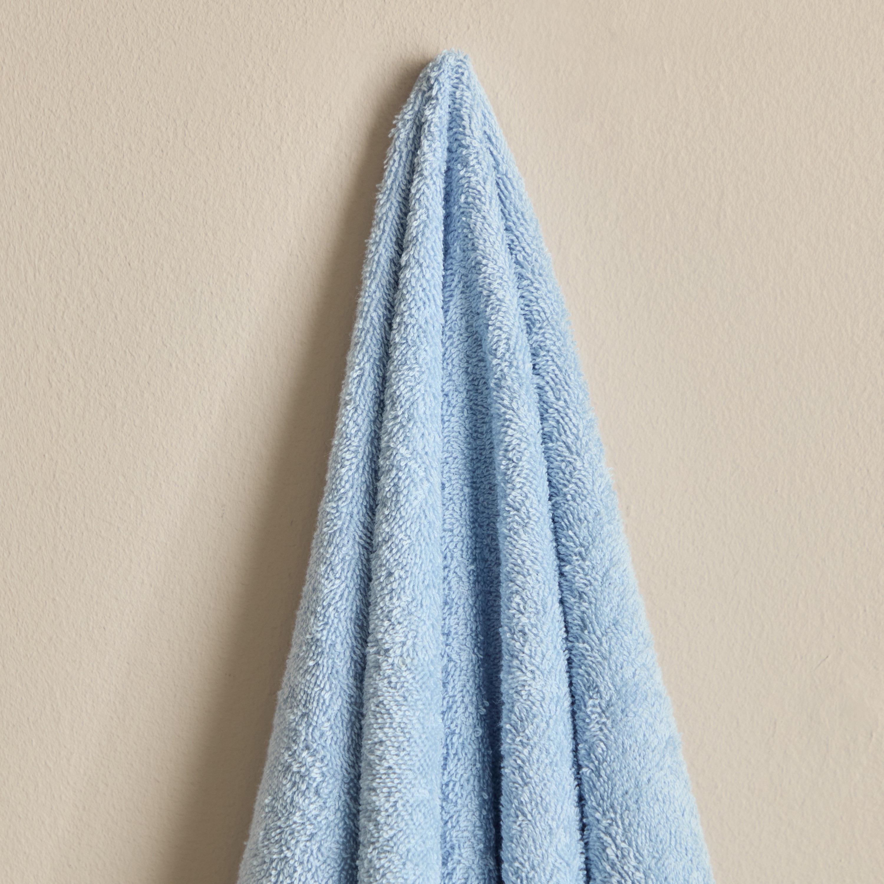 منشفة حمام ممشطة من إسينشال - 70x140 سم-hbxbathroom-bathroomtextiles-image-2