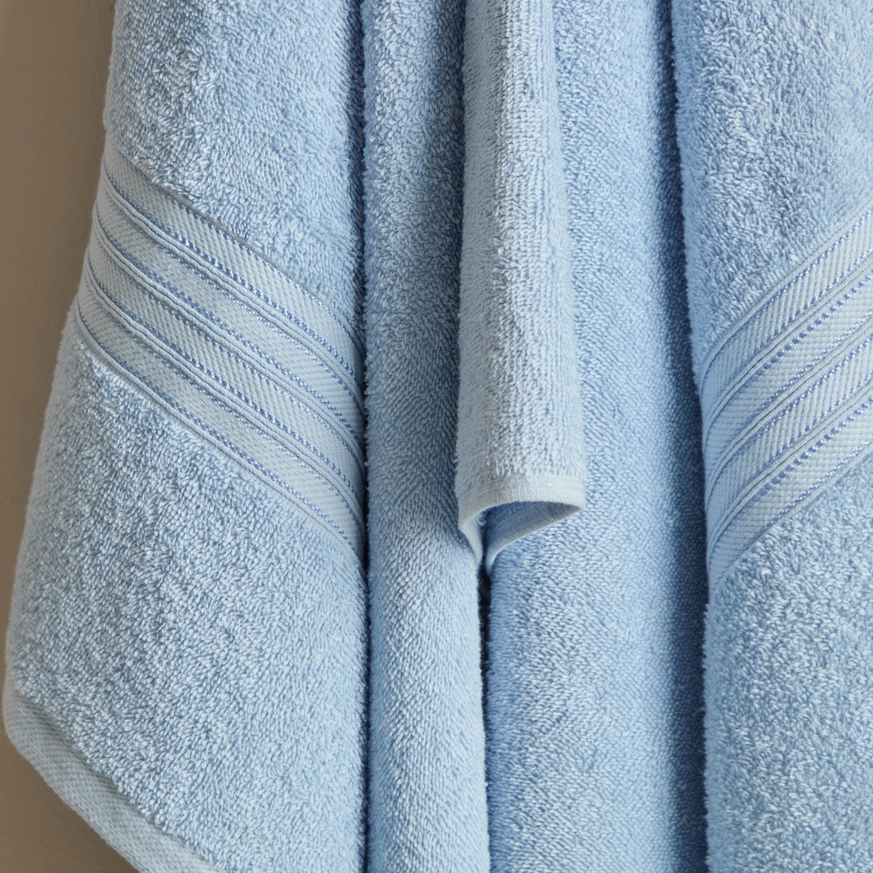 منشفة حمام ممشطة من إسينشال - 70x140 سم-hbxbathroom-bathroomtextiles-image-3
