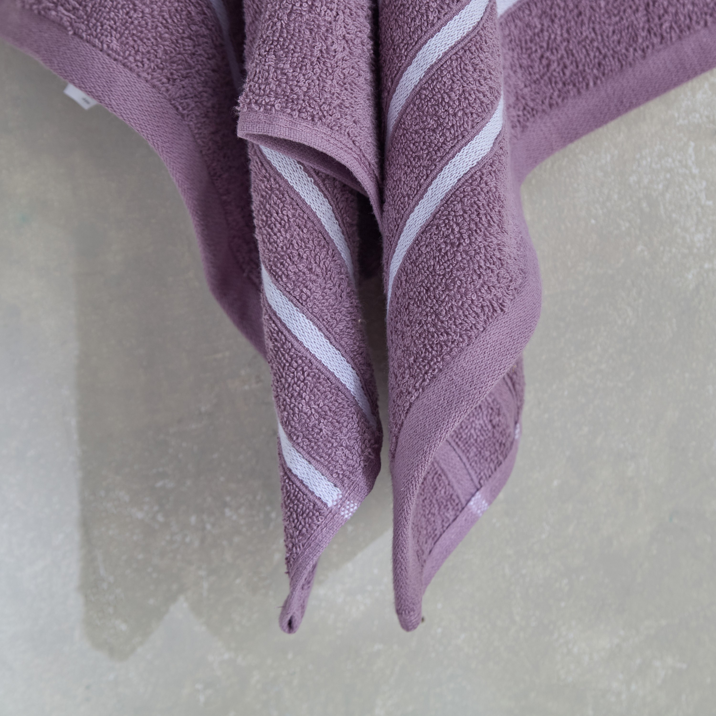 منشفة يد ممشطة للأطفال من سنوبي - 40x70 سم-hbxbathroom-bathroomtextiles-image-3