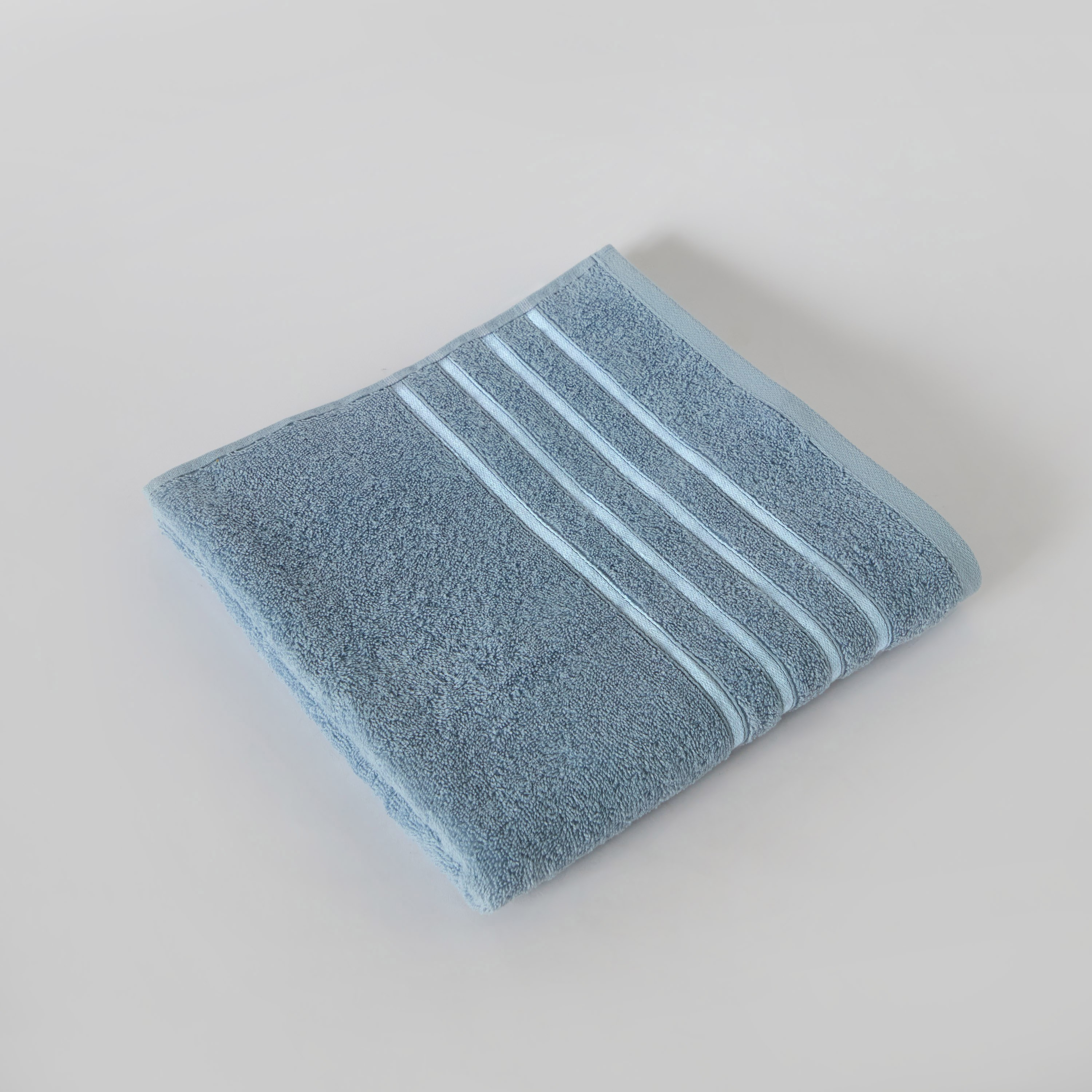 Snoopy Kids Carded Bath Towel - 65x130 cm-hbxbathroom-bathroomtextiles-image-5