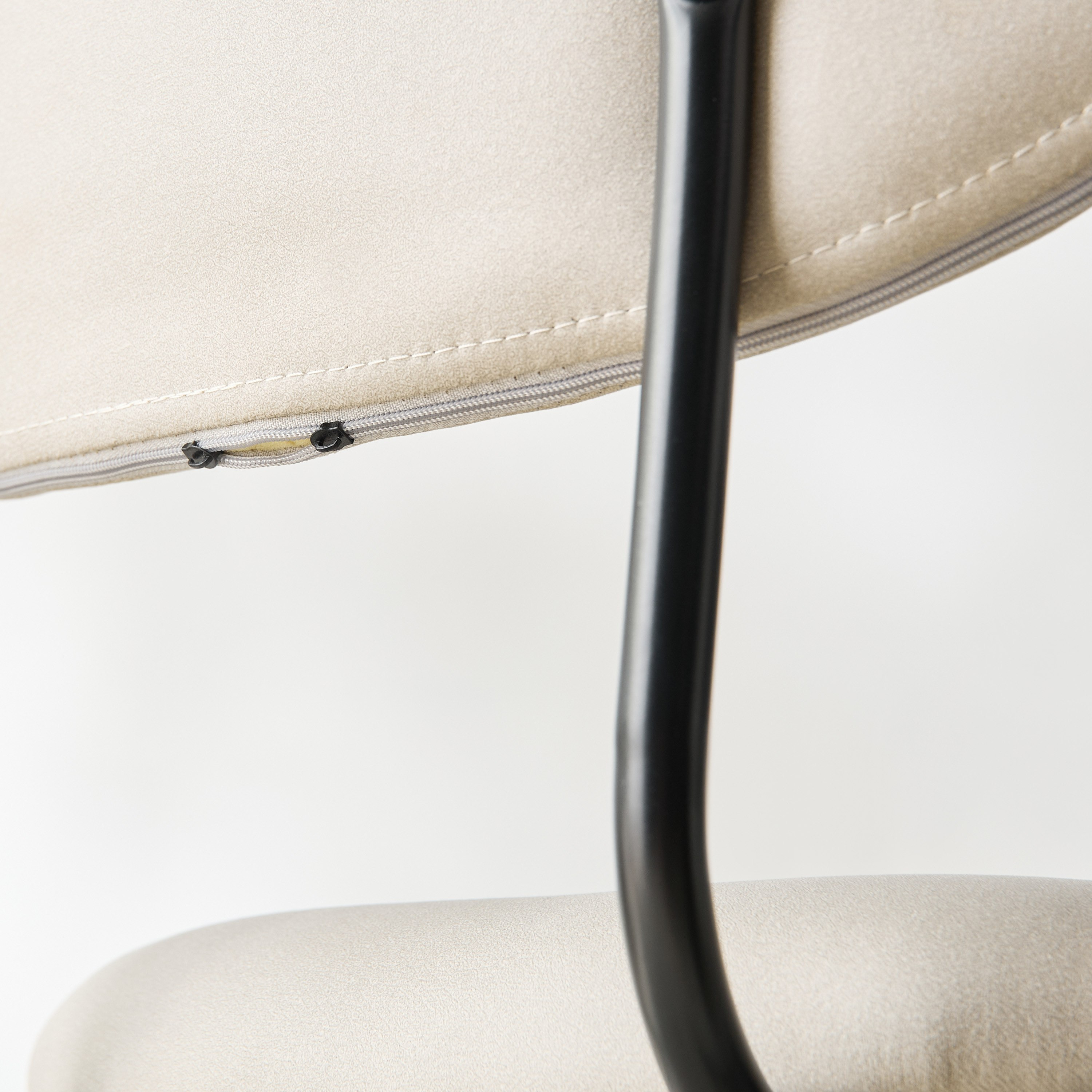 كرسي سفرة - فيوز-hbxdiningroom-diningchairs-image-6