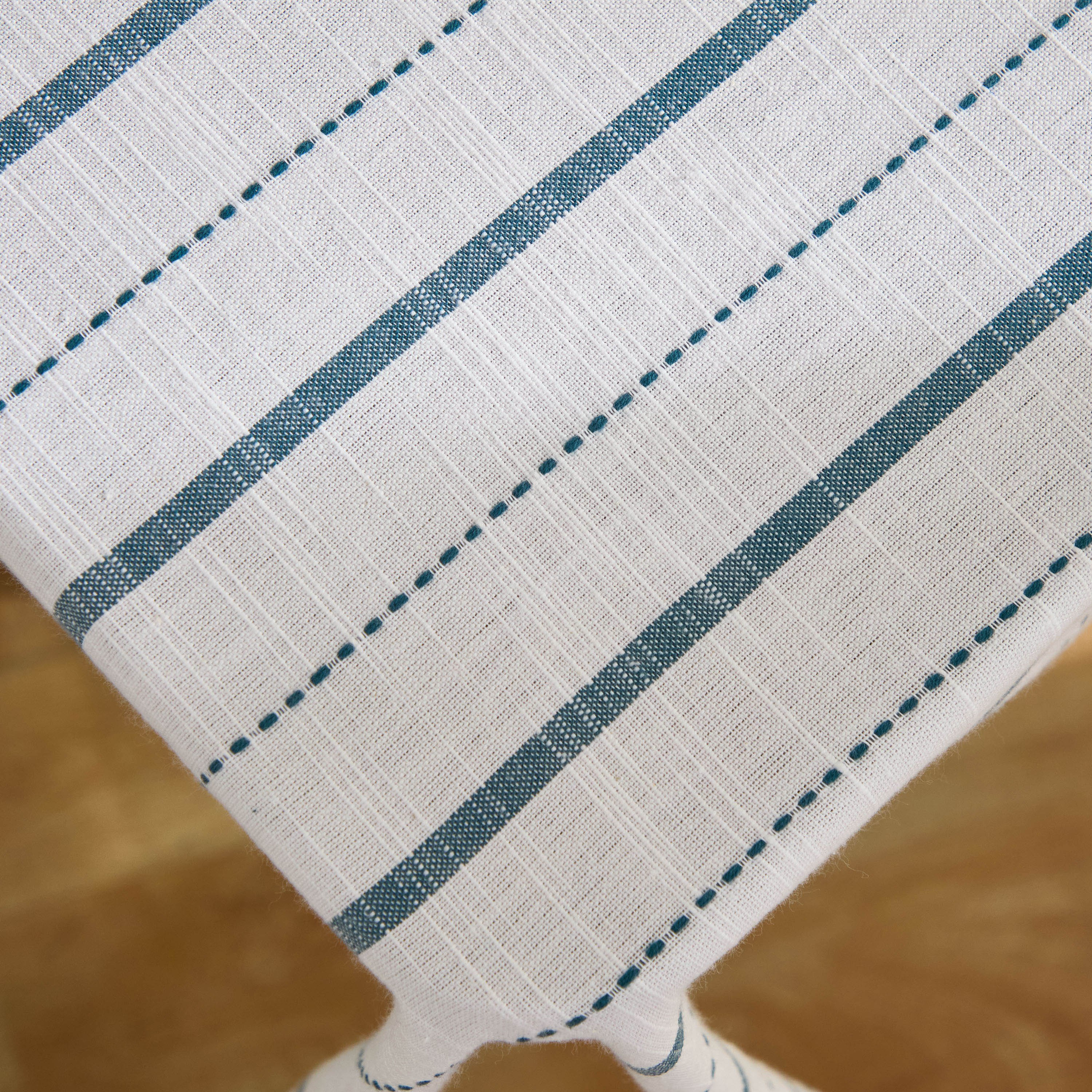 مفرش طاولة أزور من هارلي - 150x200 سم-hbxdecorandfurnishings-homefurnishings-tablelinens-image-3