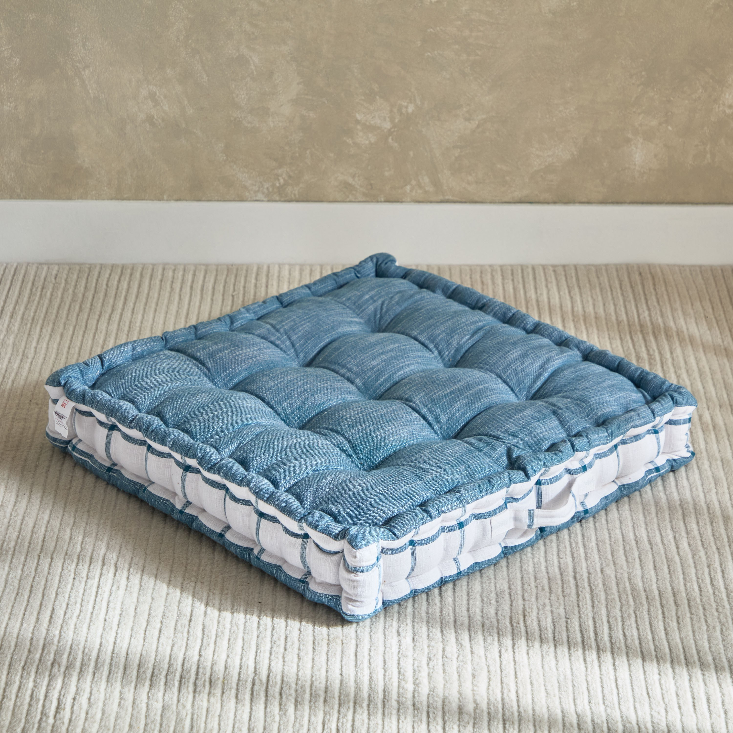 وسادة أرضية أزور من هارلي - 60x60x10 سم-hbxhomeware-hbxdecorandfurnishings-image-1
