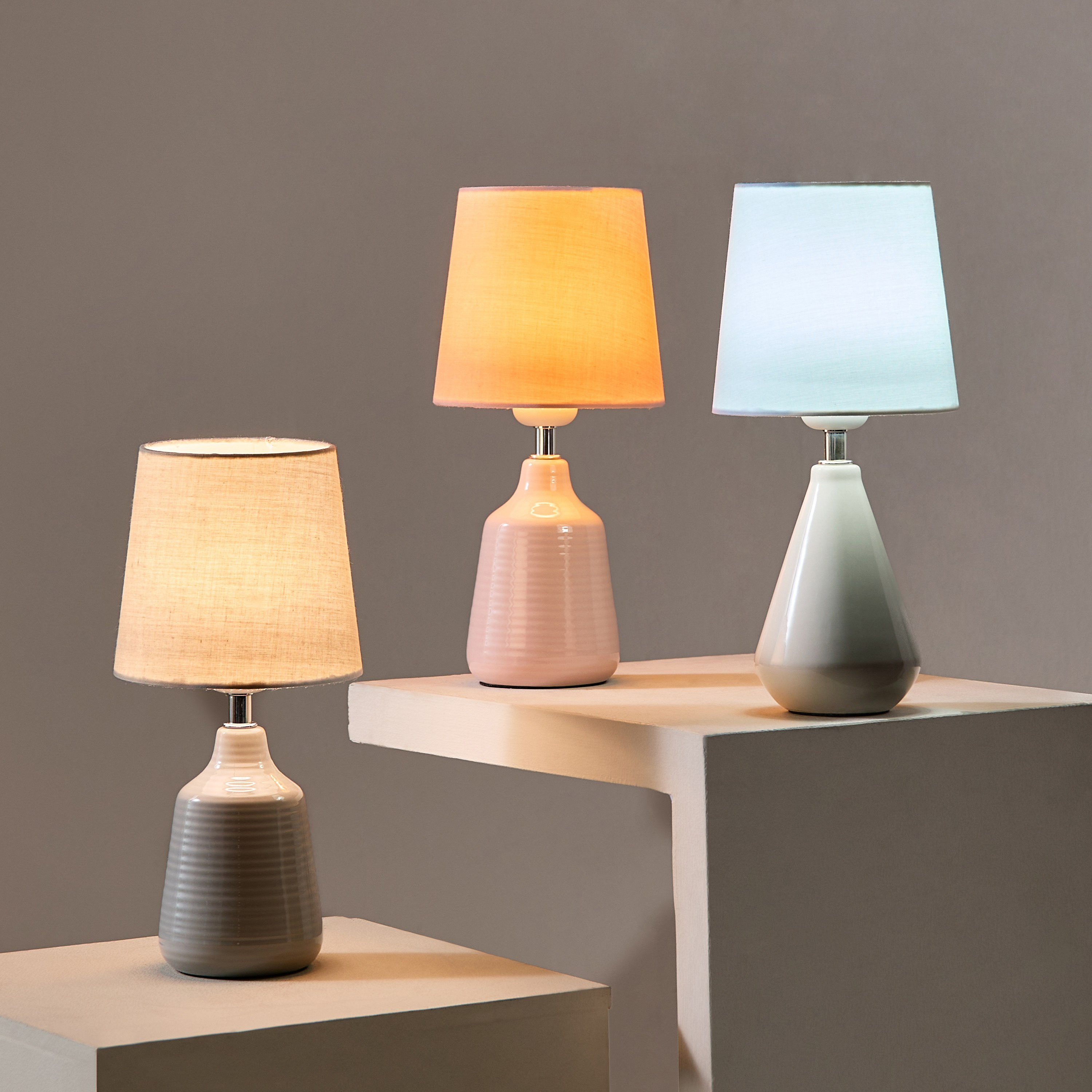 Sega Ceramic Table Lamp with USB Power Port and 3-Color Light - 14x14x35 cm-hbxbedroom-lighting-tablelamps-image-6