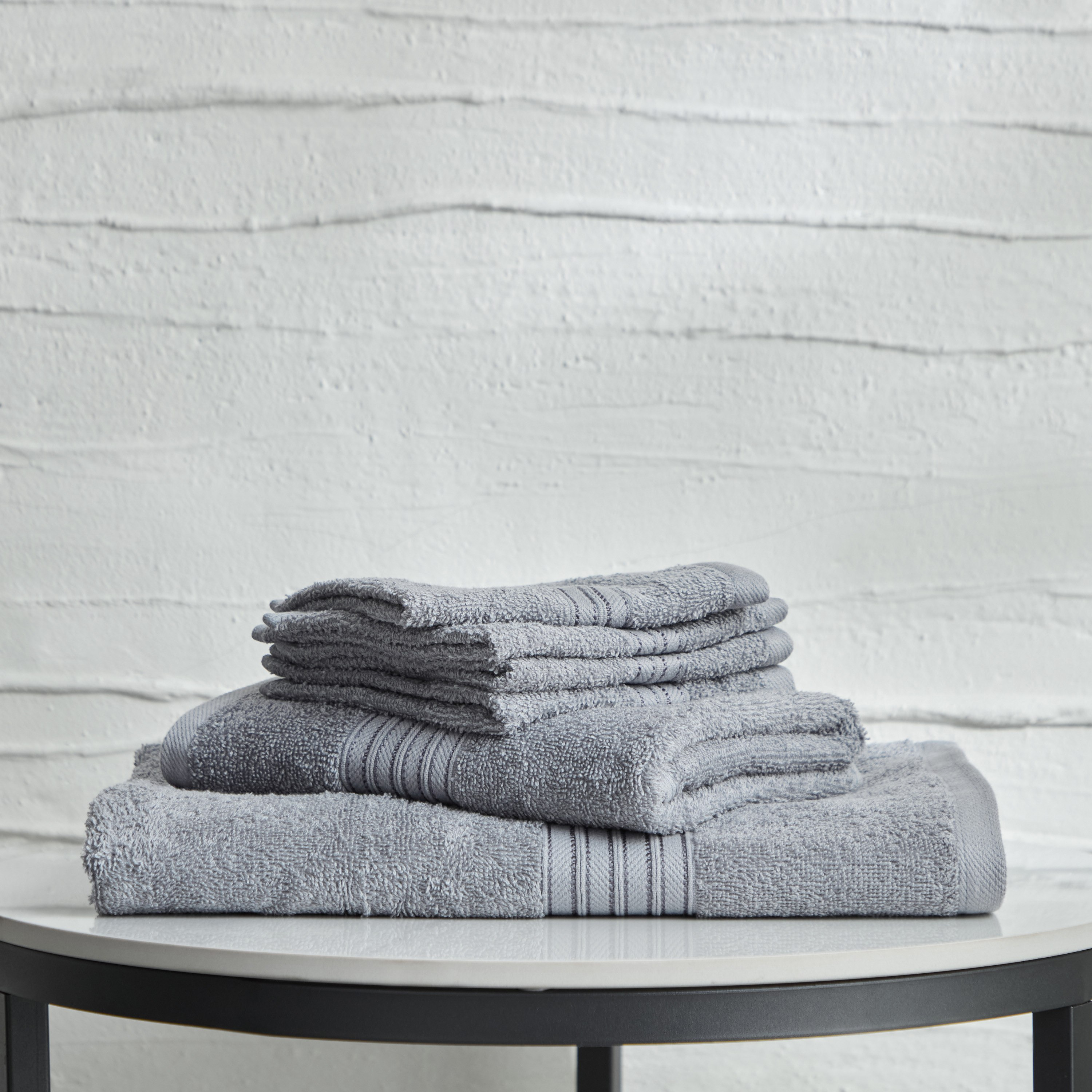 Essential Carded Bath Towel - 70x140 cm-hbxbathroom-bathroomtextiles-image-4