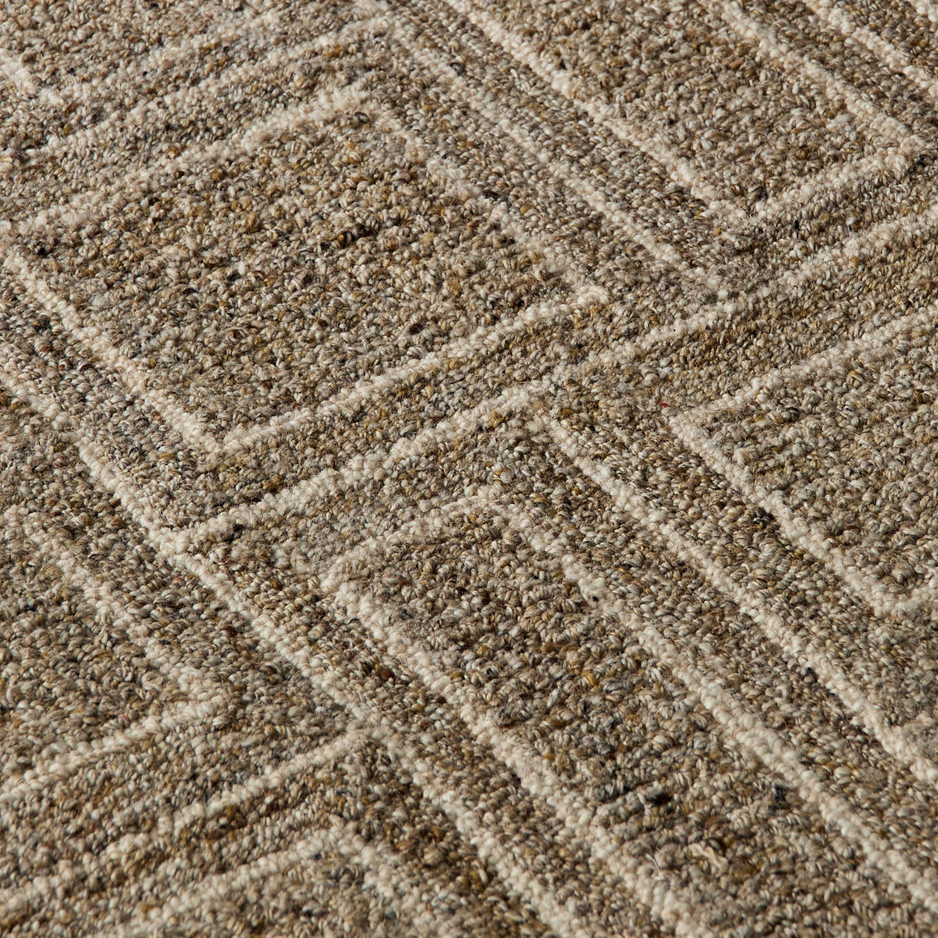 Kasbah Vectro Shaped Handtufted Woollen Rug - 120x170 cm-hbxdecorandfurnishings-floorcoverings-rugs-image-3