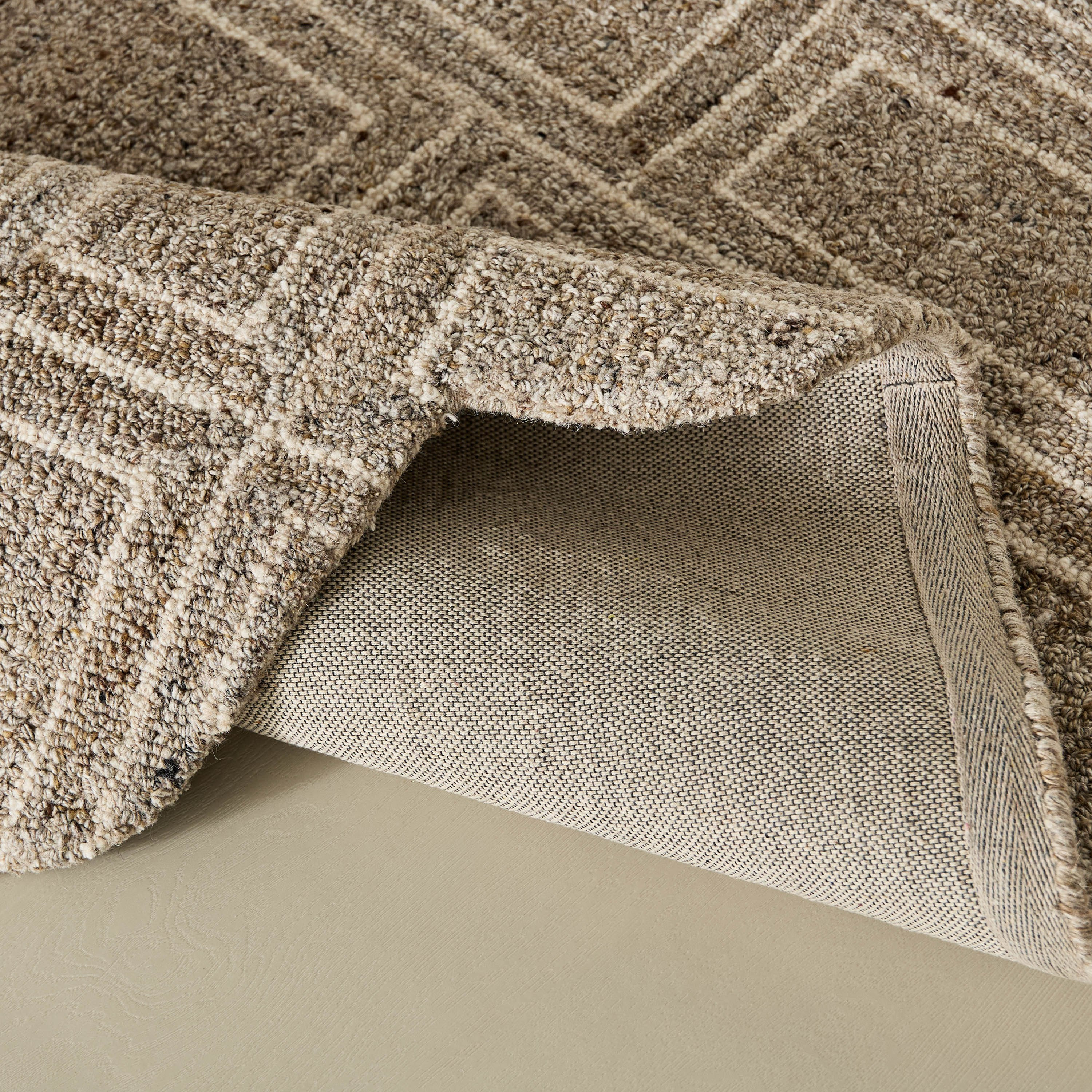 Kasbah Vectro Shaped Handtufted Woollen Rug - 120x170 cm-hbxdecorandfurnishings-floorcoverings-rugs-image-4