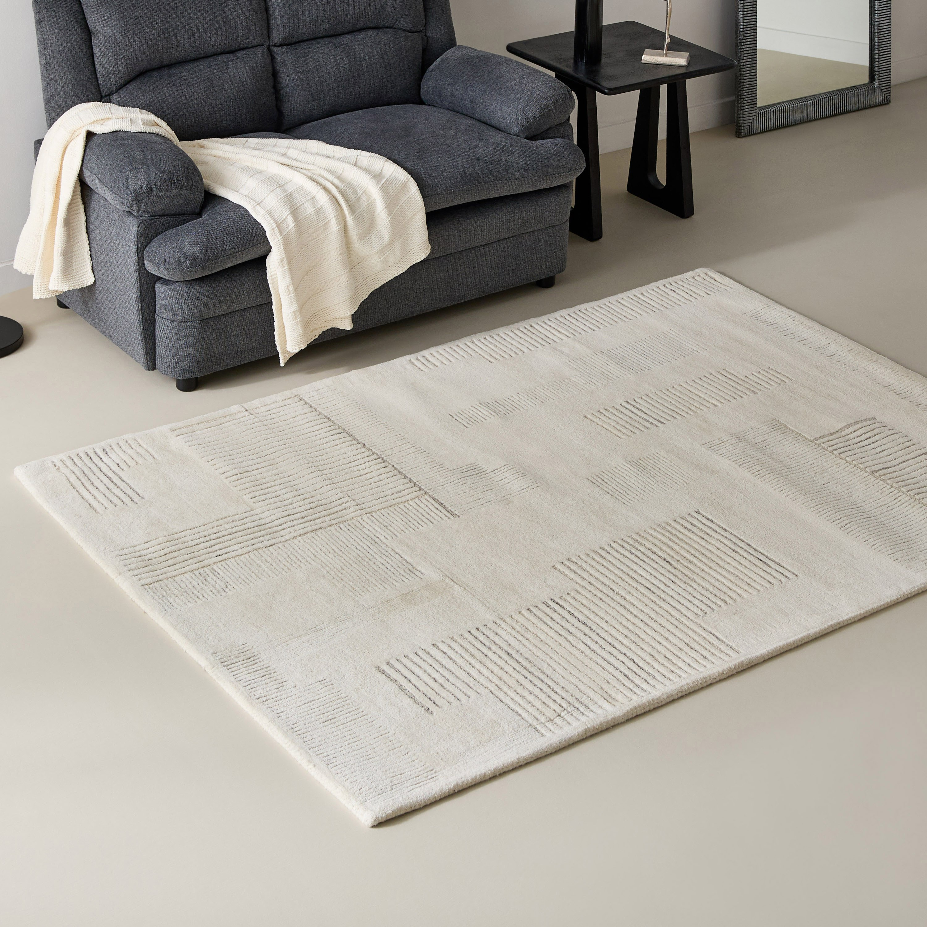Kasbah Mythos Handtufted Woollen Rug - 160x230 cm-hbxdecorandfurnishings-floorcoverings-rugs-image-1