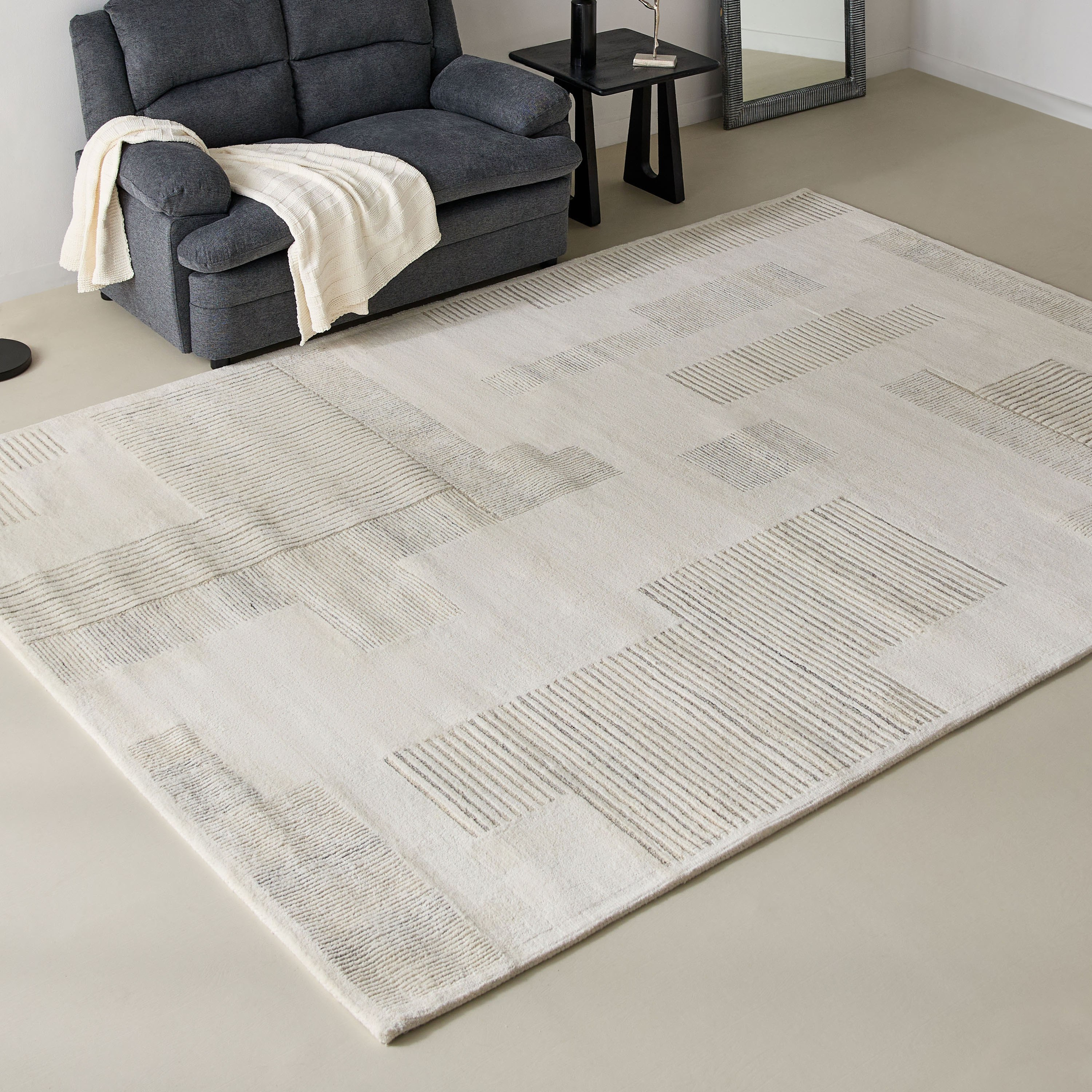 سجادة صوف مصنوعة يدويًا ميثوس من قصبان - 240x350 سم-hbxdecorandfurnishings-floorcoverings-rugs-image-1