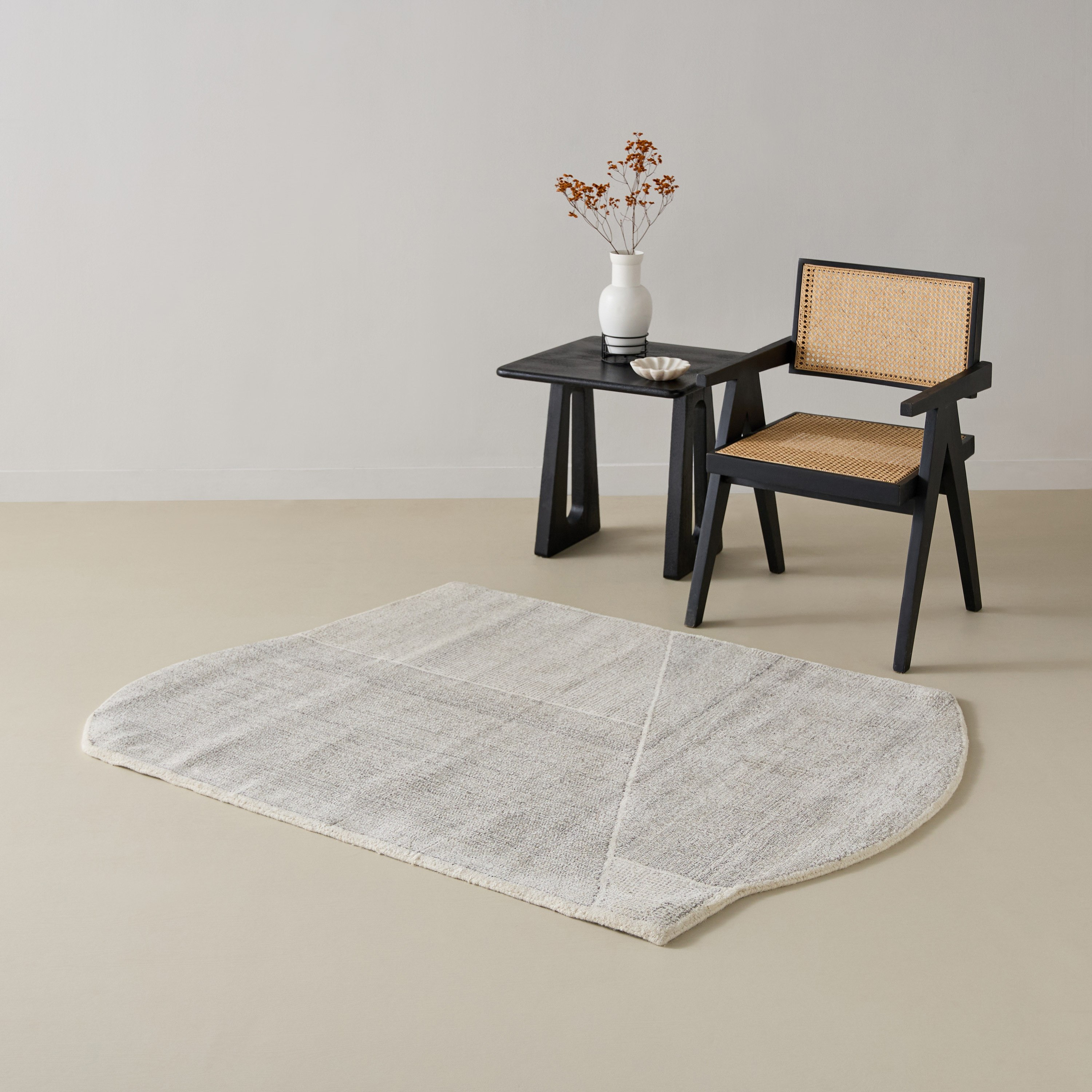 سجادة صوف مصنوعة يدويًا بشكل أليكا من قصبان - 120x170 سم-hbxdecorandfurnishings-floorcoverings-rugs-image-5