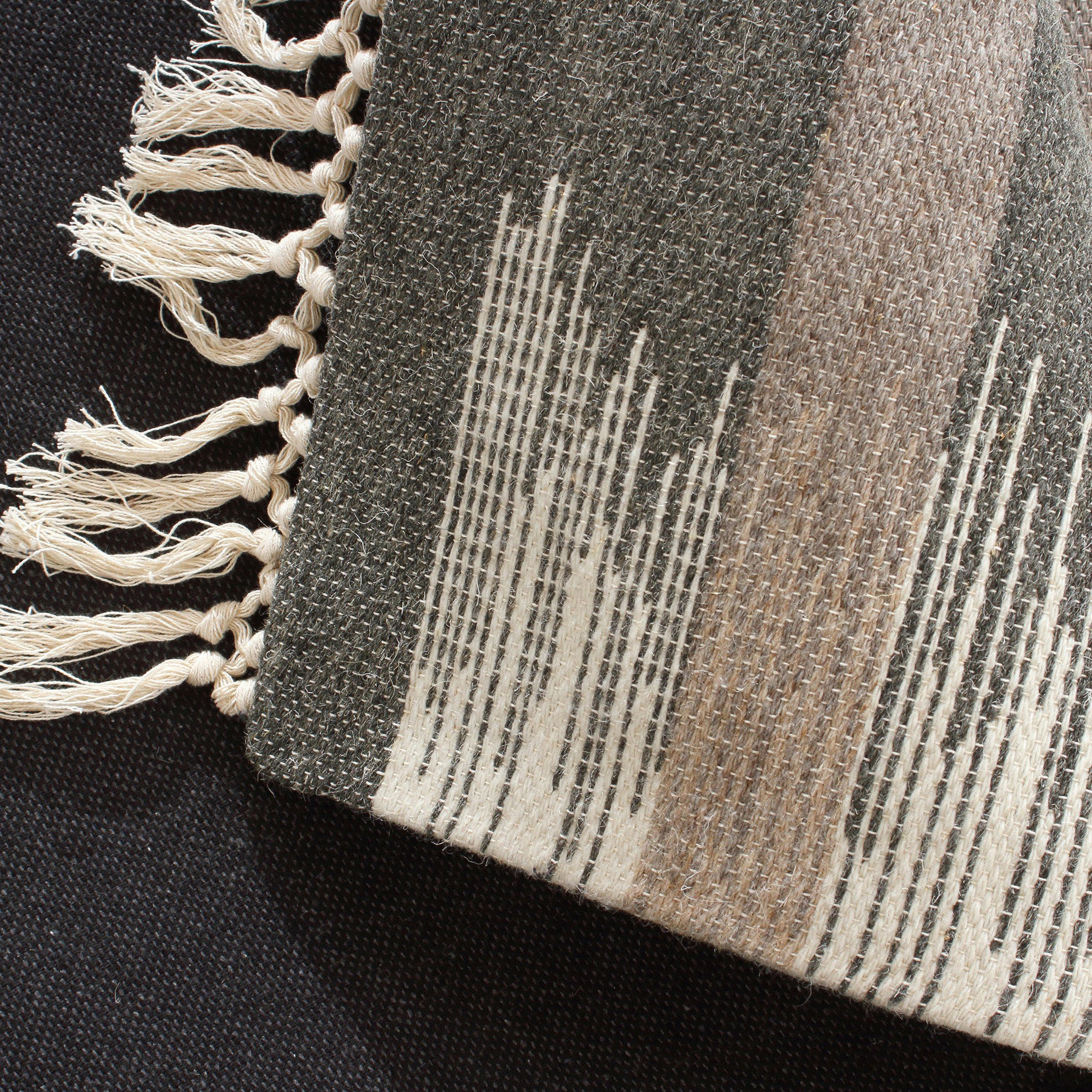 سجادة صوف جاكار من مالبون - 80x150 سم-hbxdecorandfurnishings-floorcoverings-rugs-image-2