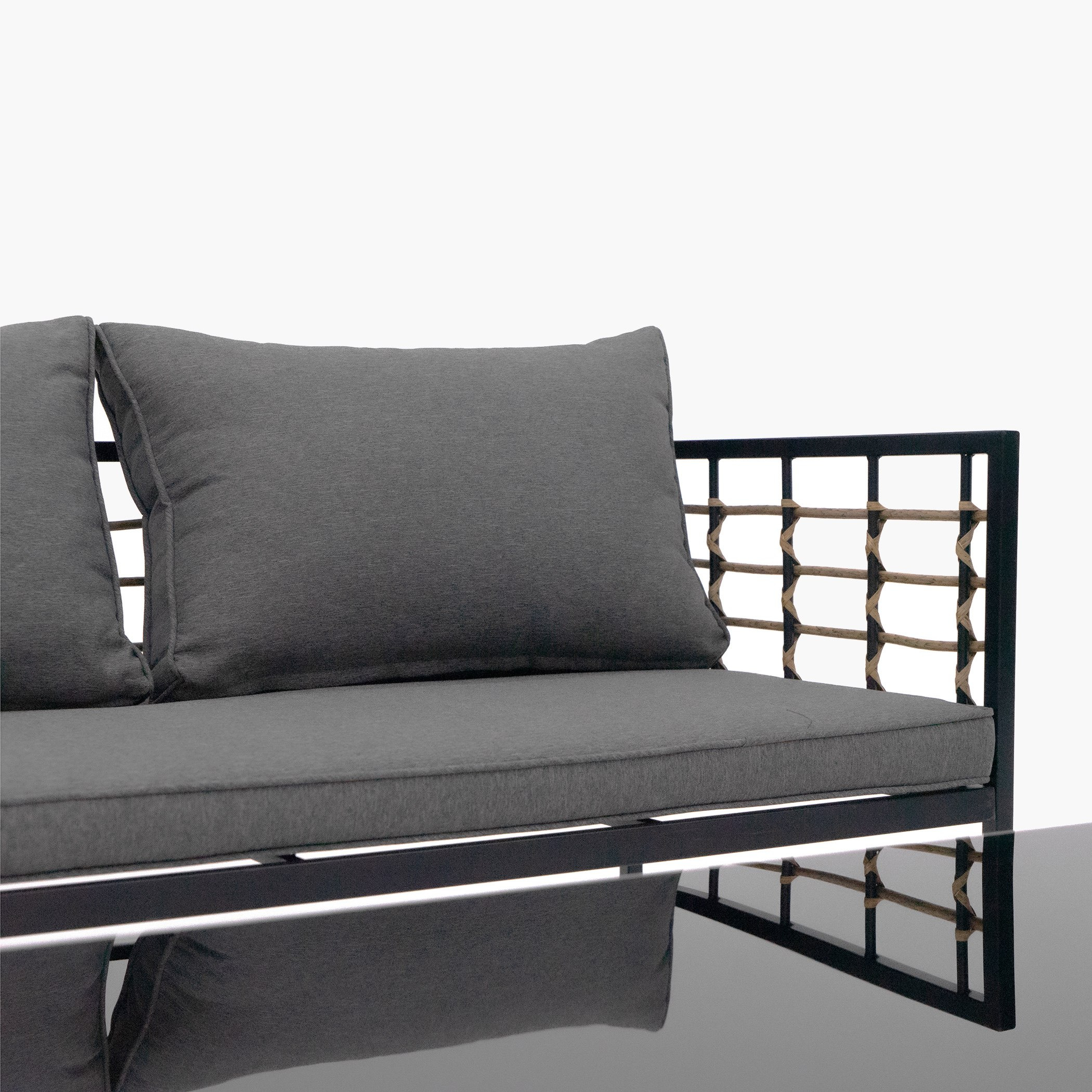 طقم كنبة 2+1+1 مقعد للجلسات الخارجيّة مع طاولة قهوة ووسائد من فيرا كاتينا-hbxoutdoor-hbxoutdoorfurniture-sofasets-image-2