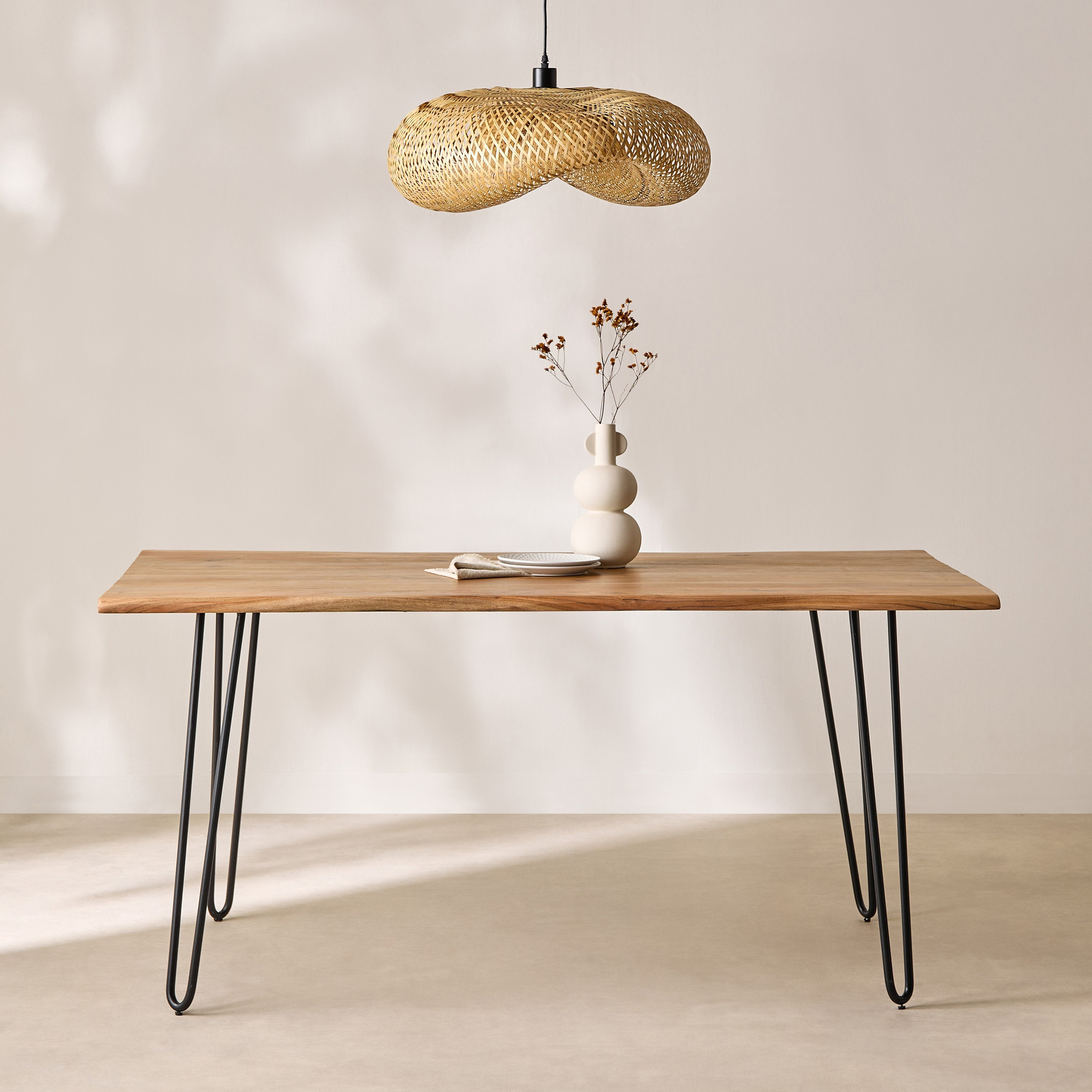 طاولة سفرة لـ6 مقاعد بسطح من الخشب الصلب - كوروين لايف إيدج من فيندرا -hbxdiningroom-diningtablesandsets-diningtables-sixseater-image-2