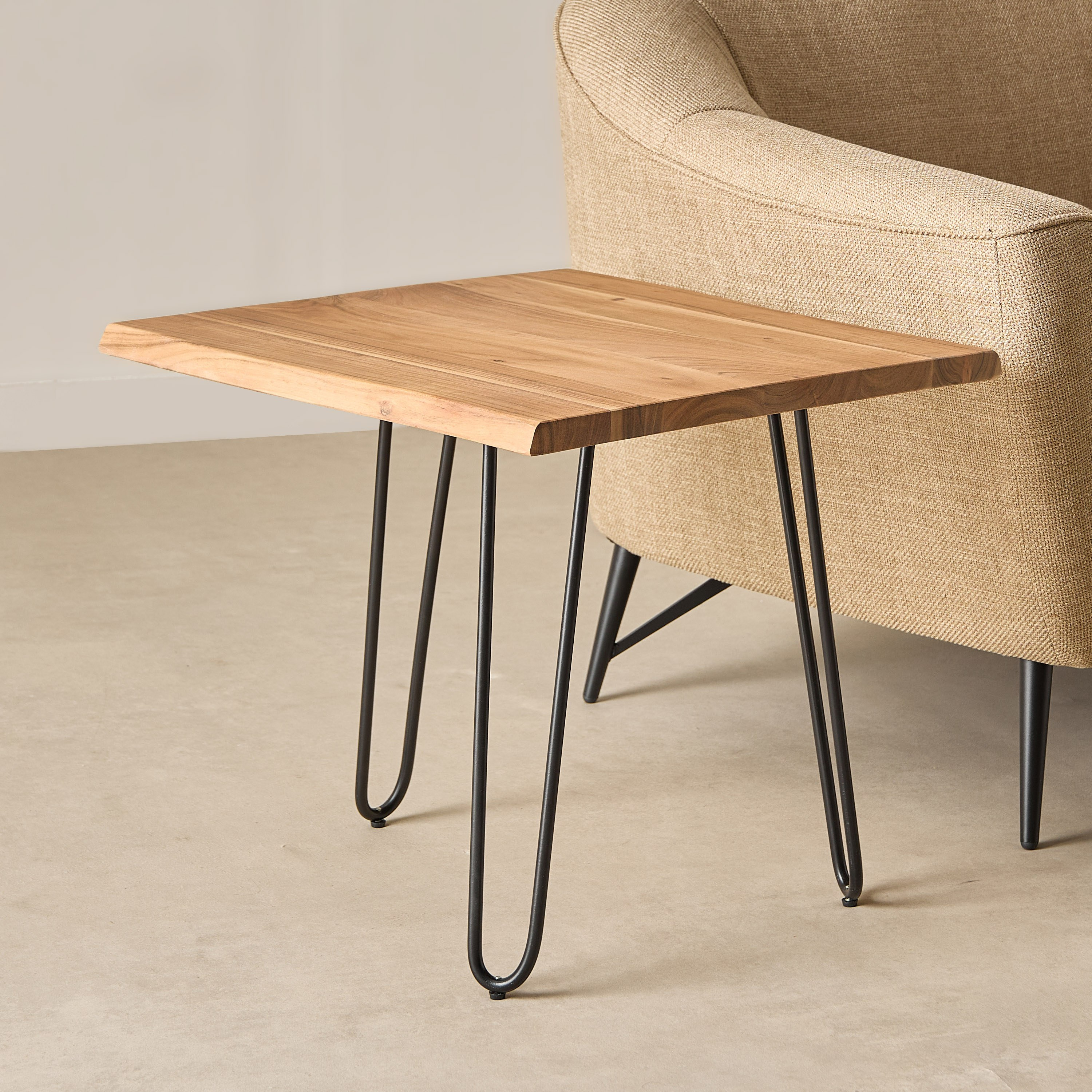 طاولة جانبية بسطح من الخشب الصلب - كوروين لايف إيدج من فيندرا -hbxfurniture-livingroom-endtables-image-2