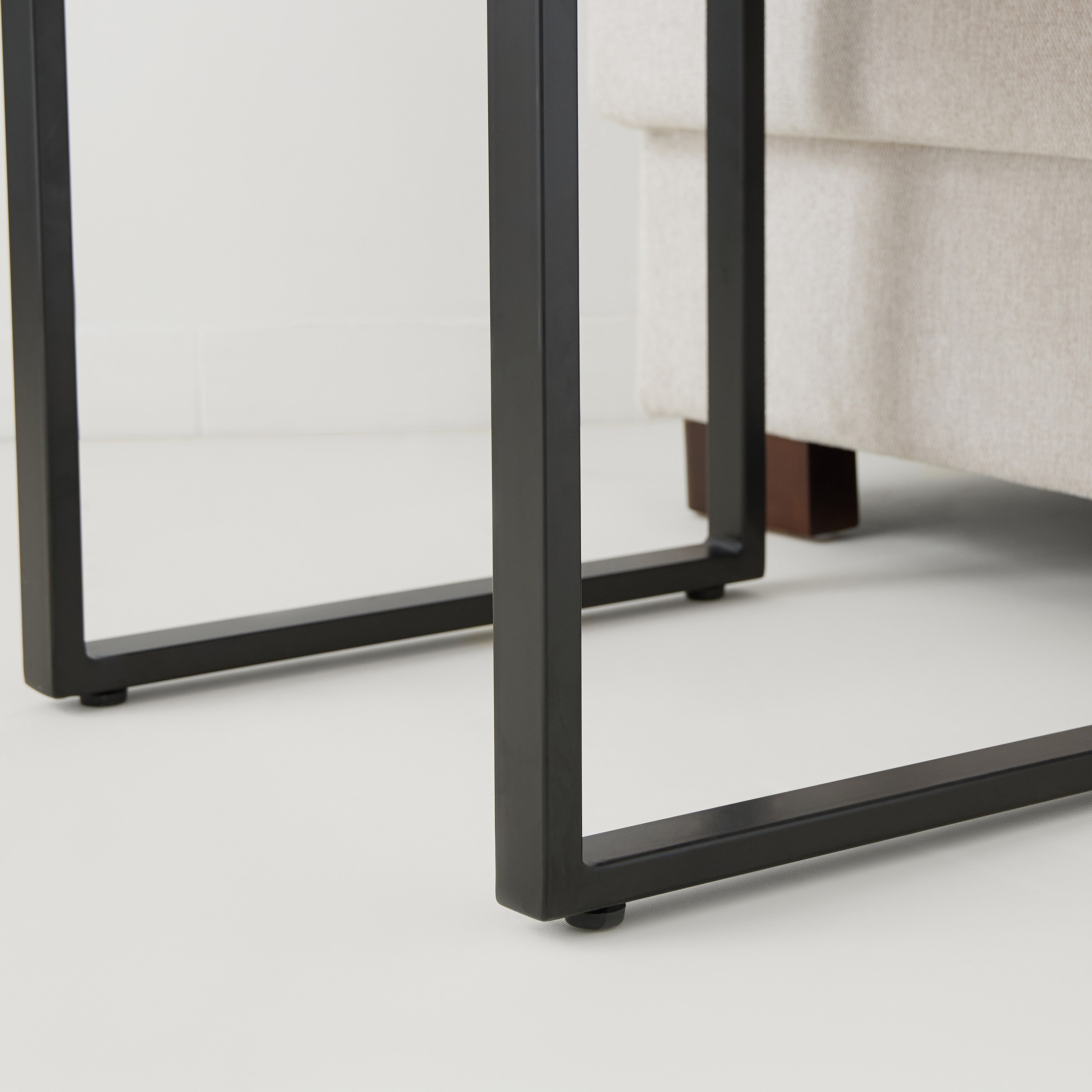 طاولة جانبية بسطح من الخشب الصلب - راستيك من فيندرا-hbxfurniture-livingroom-endtables-image-7