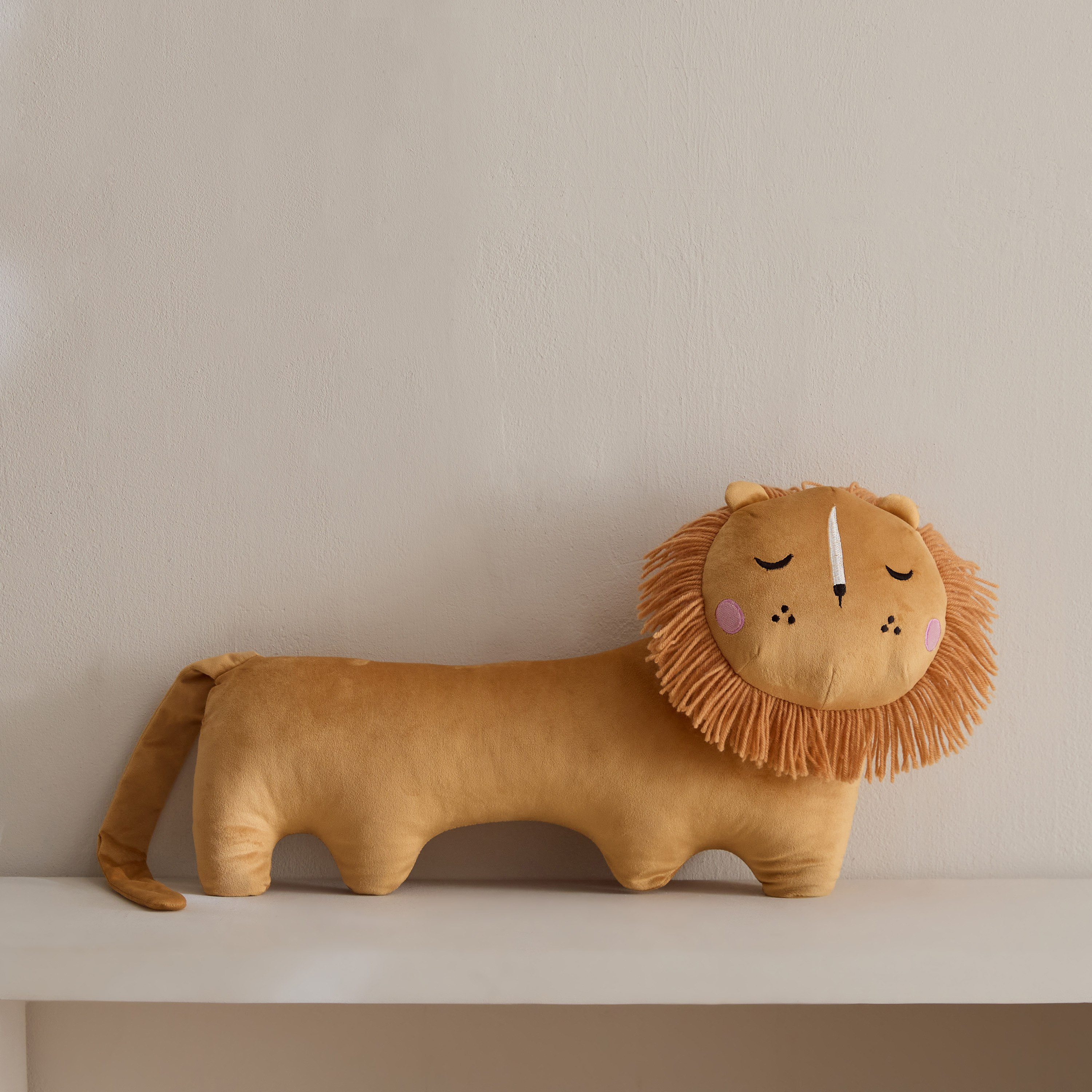 وسادة على شكل أسد من فوريستا - 30x50 سم-hbxhomeware-hbxbedroom-image-1