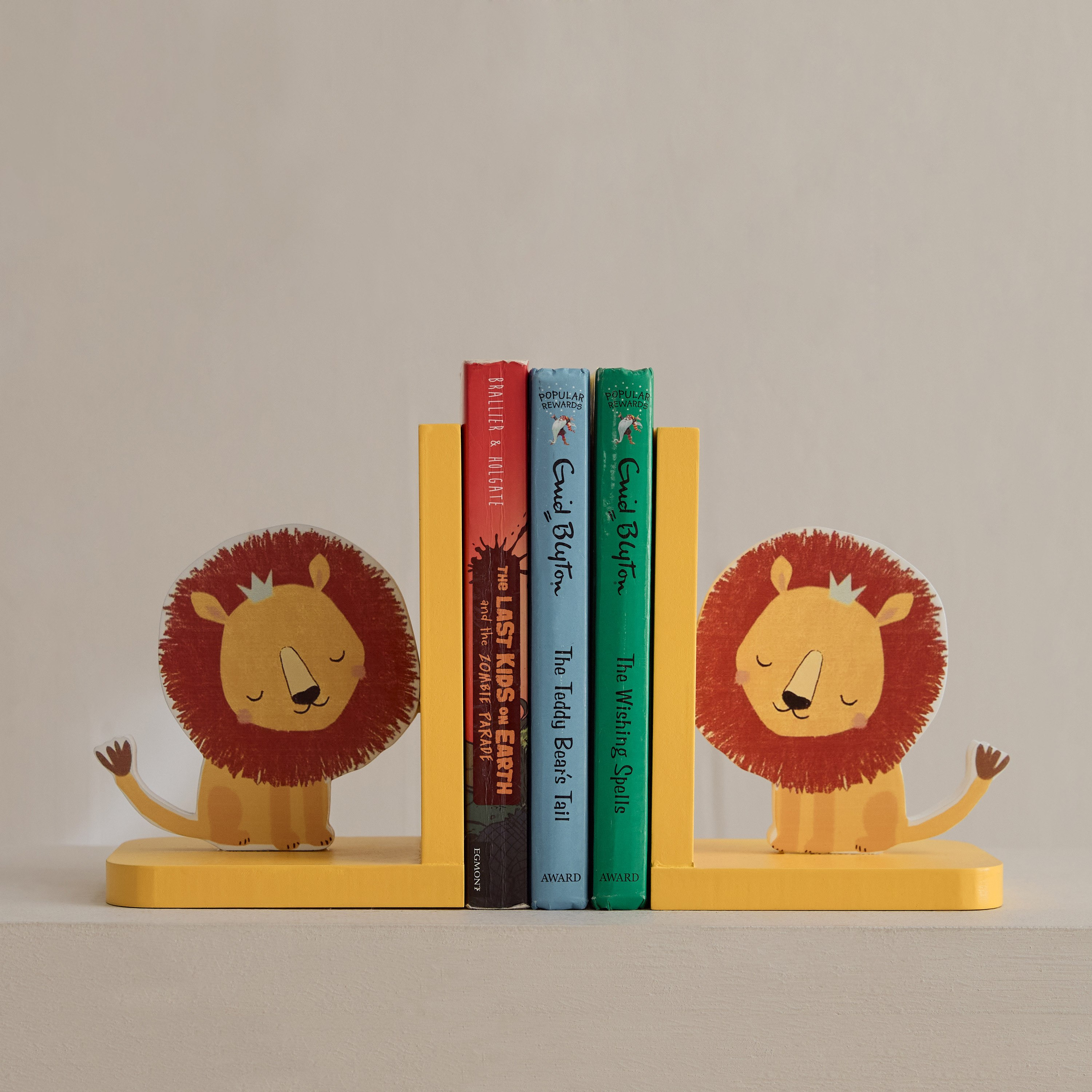 Forresta Lion 2-Piece Book End Set - 26x12x18 cm-hbxhomeware-hbxkidsandyouth-image-2